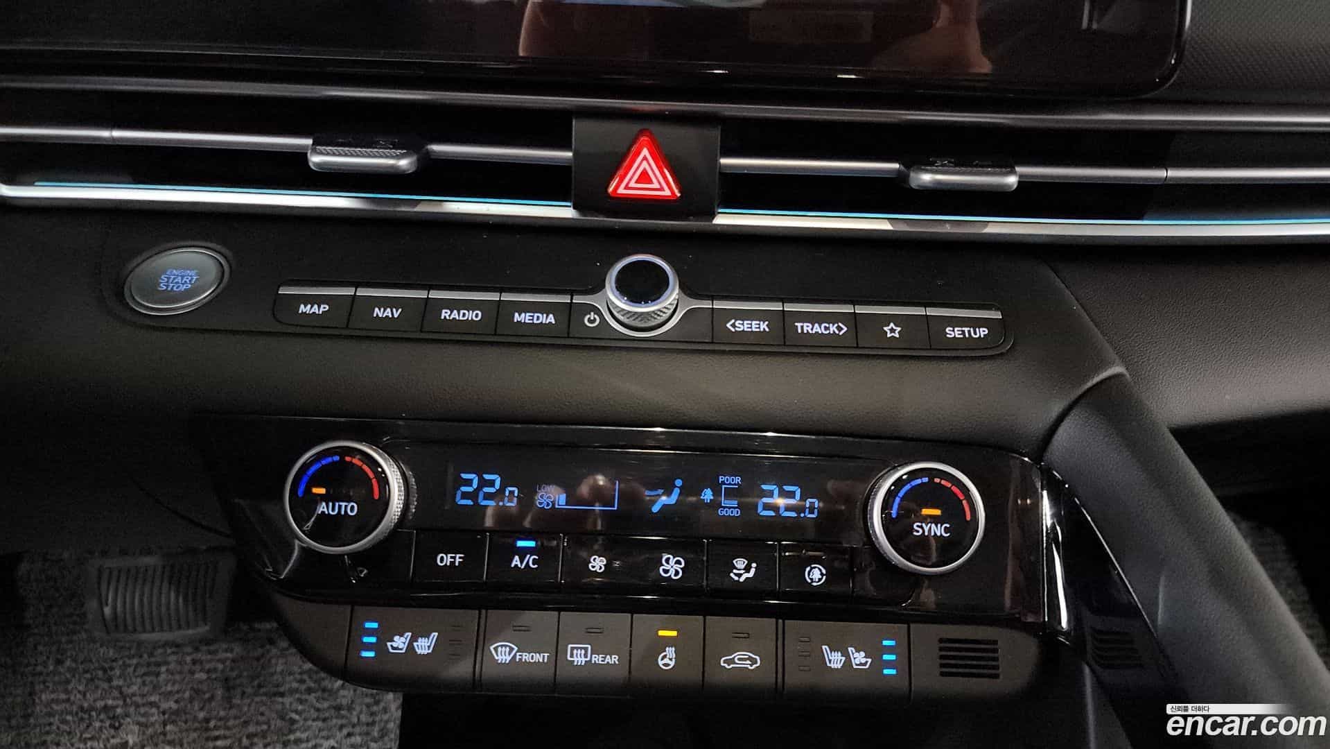 AVANTE Hyundai 2023.8-OPTION-045