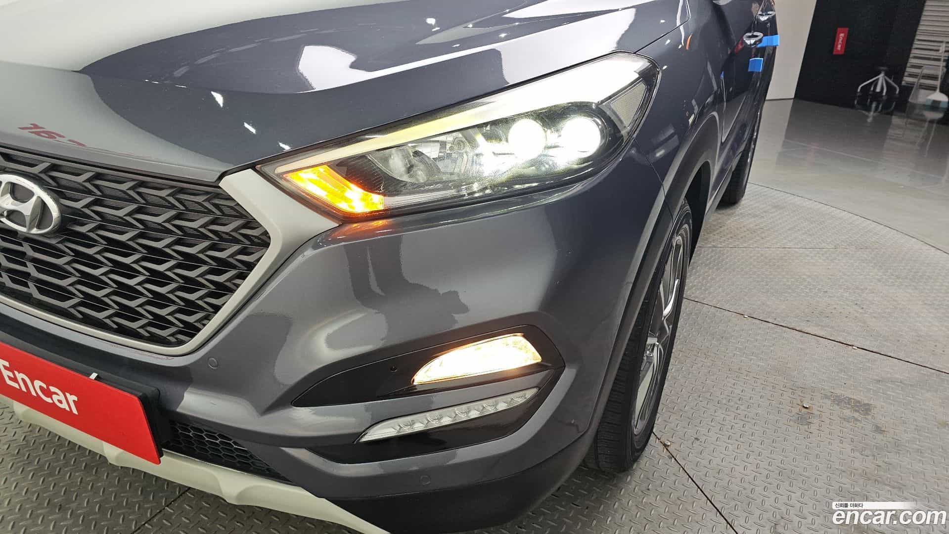 Tucson Hyundai 2018.0-OUTER-032