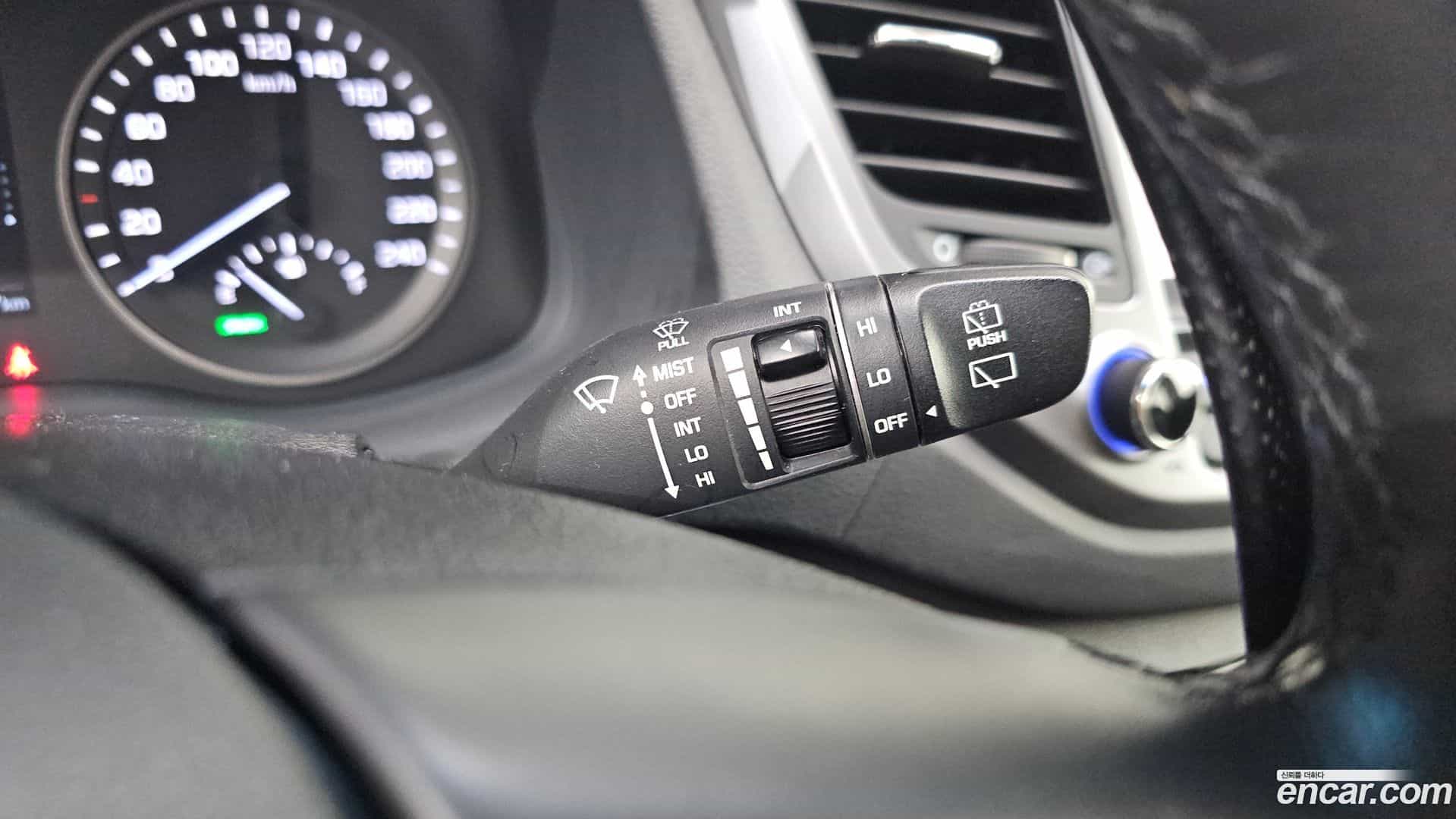 Tucson Hyundai 2018.0-OPTION-041