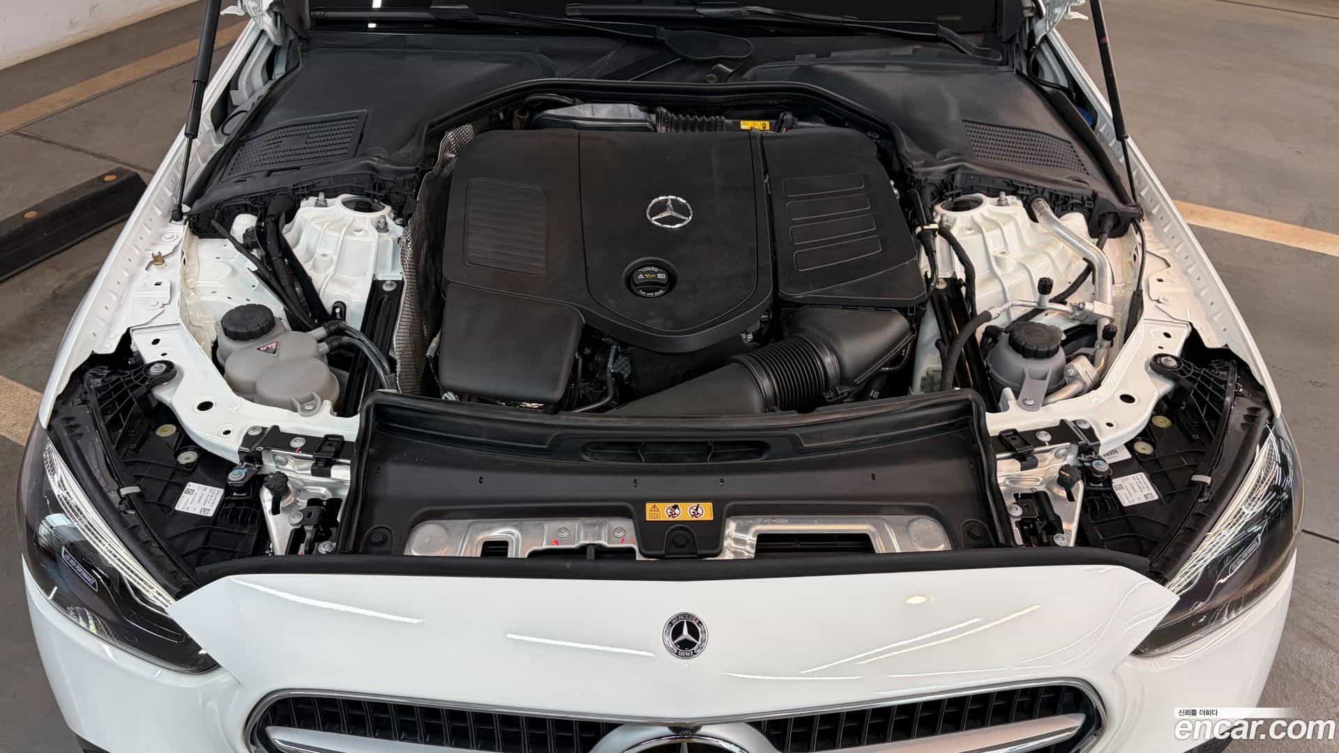 C-Class Mercedes-Benz 2023.3-OUTER-006