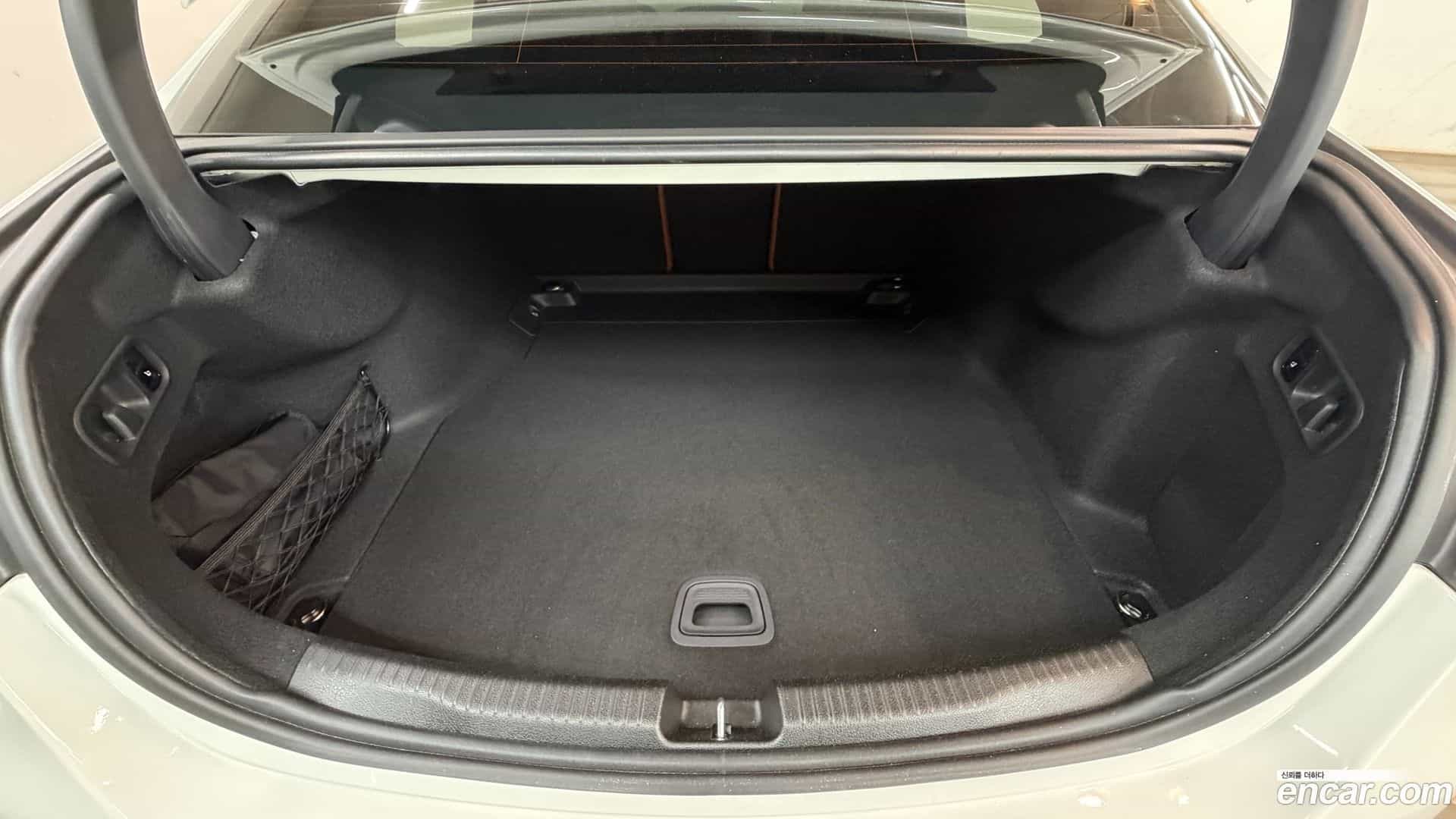 C-Class Mercedes-Benz 2023.3-OPTION-022
