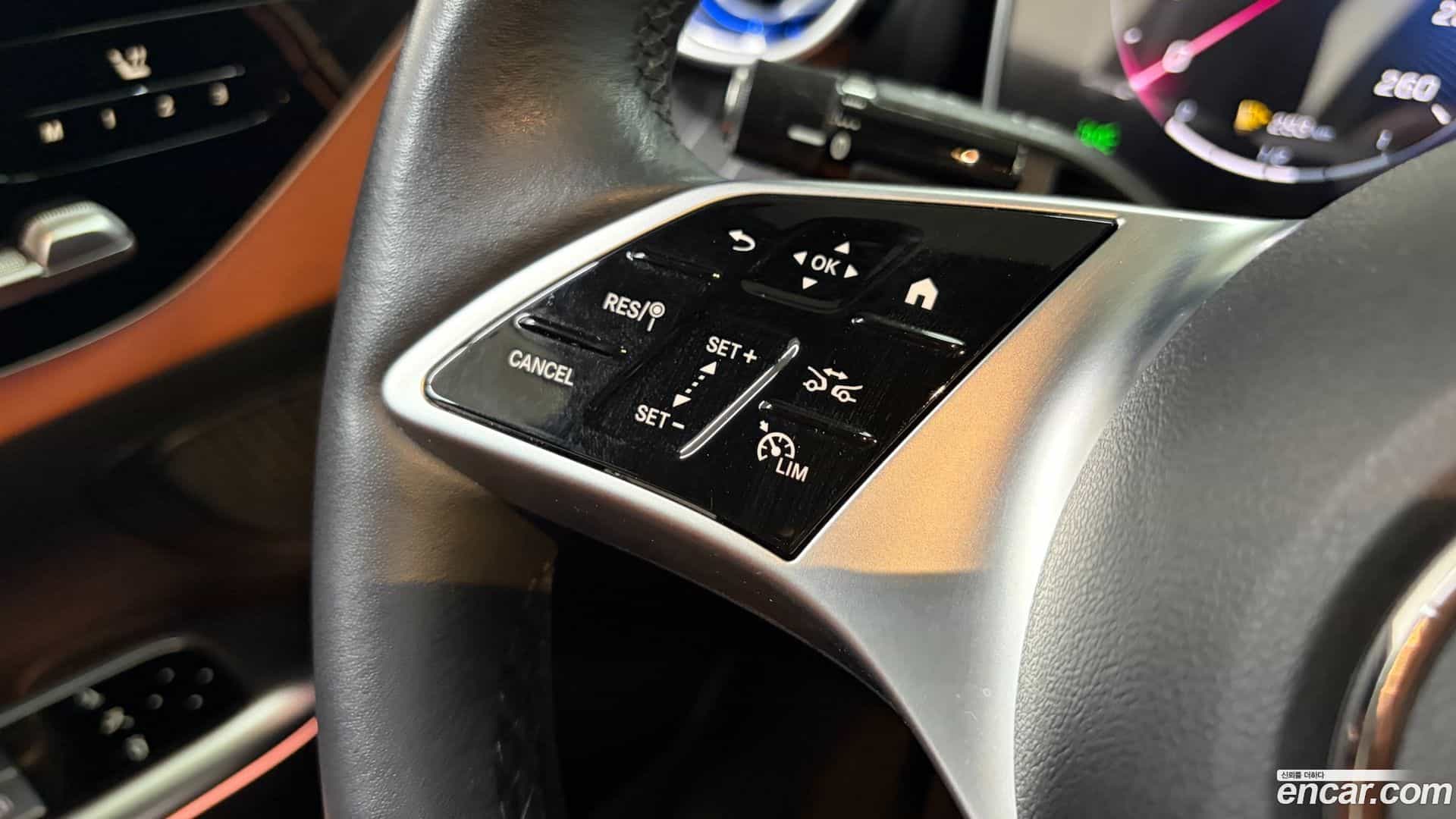 C-Class Mercedes-Benz 2023.3-OPTION-024
