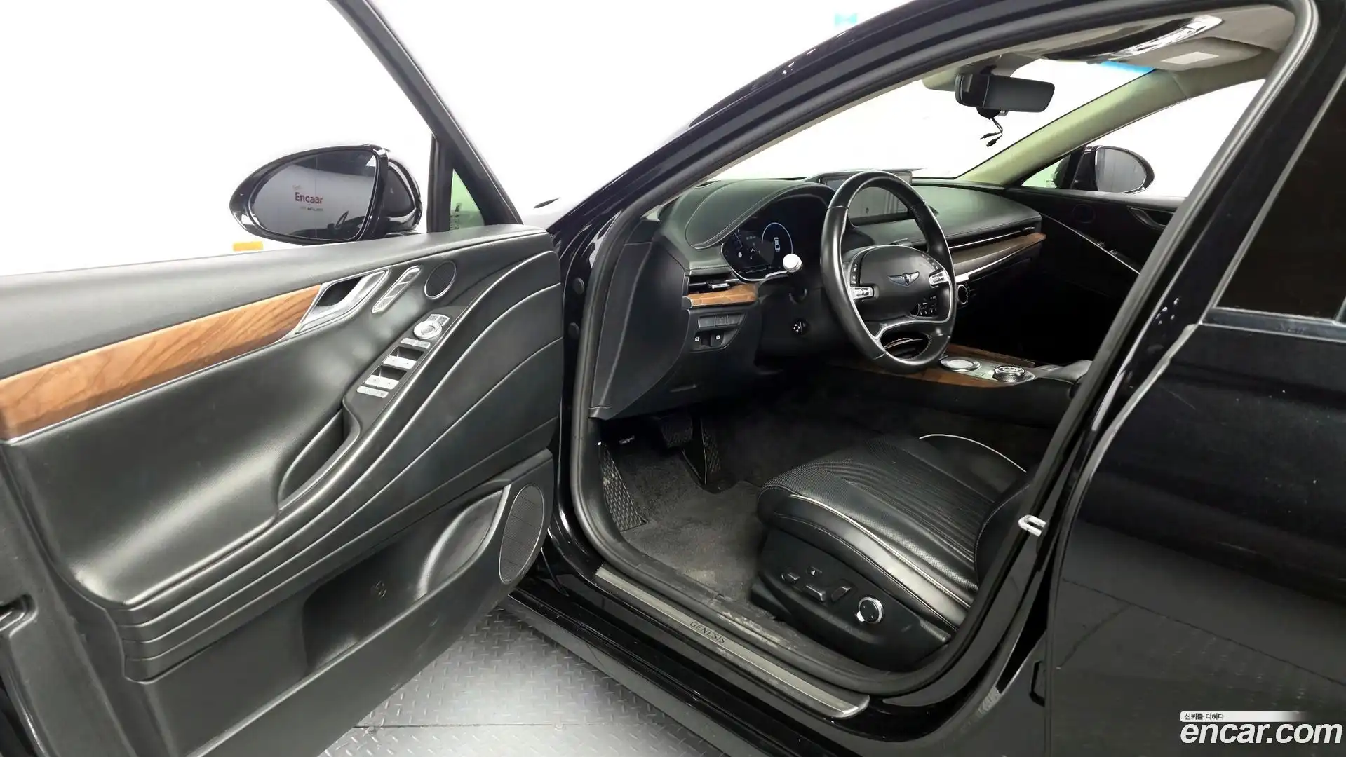 G80 Genesis 2022.3-INNER-010
