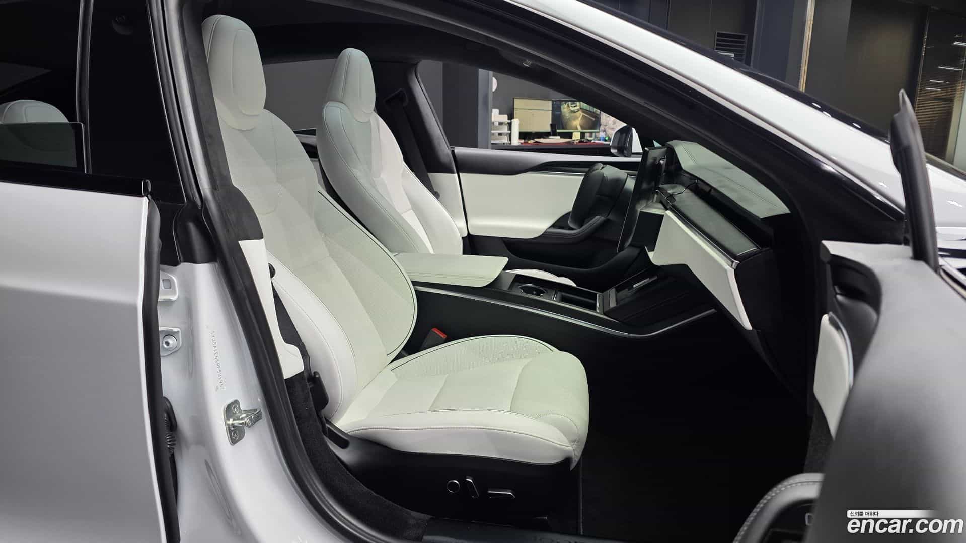 Model S Tesla 2024.2-OPTION-015