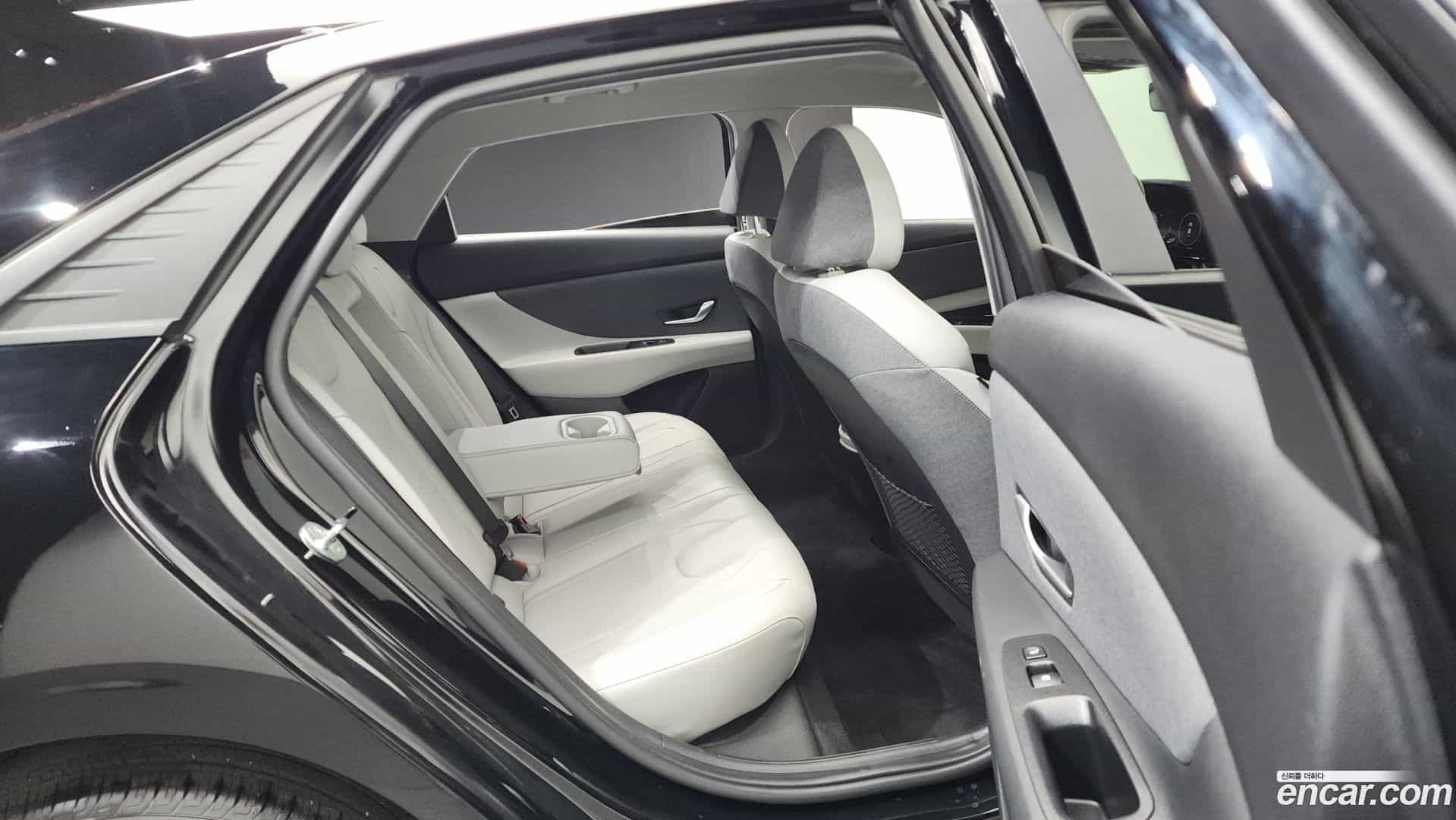 AVANTE Hyundai 2022.6-OPTION-015