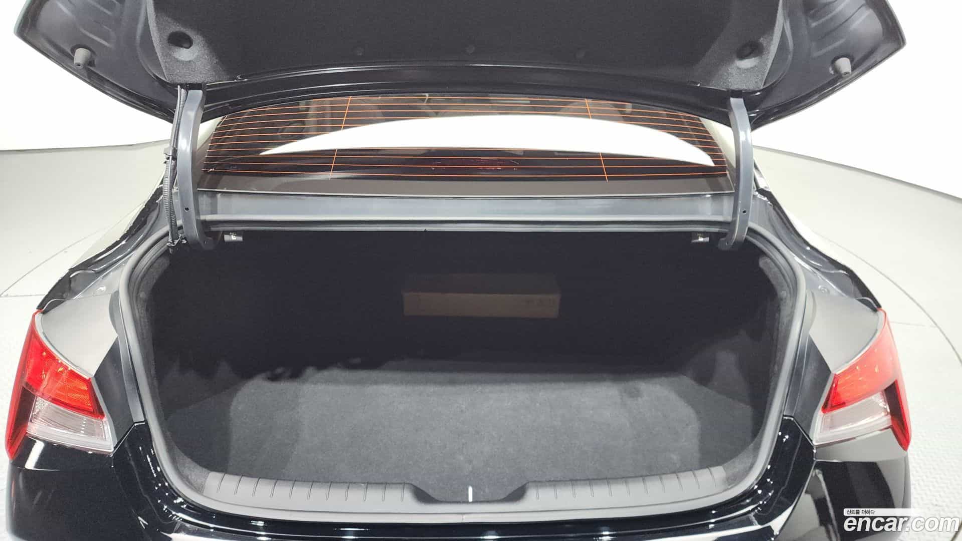 AVANTE Hyundai 2022.6-OPTION-024