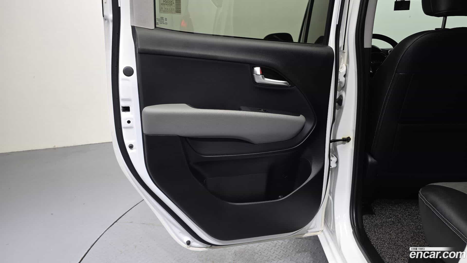 RAY Kia 2021.3-INNER-035