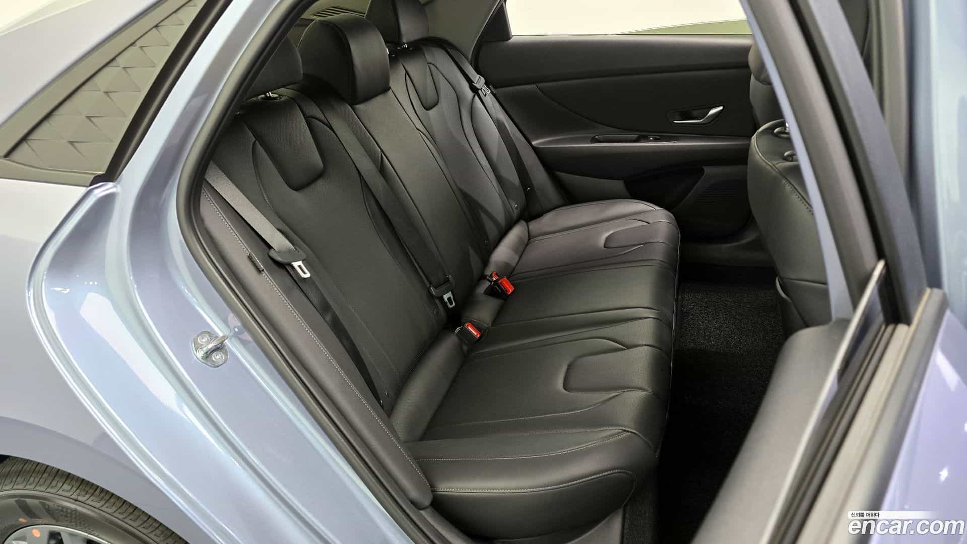 AVANTE Hyundai 2025.10-OPTION-015