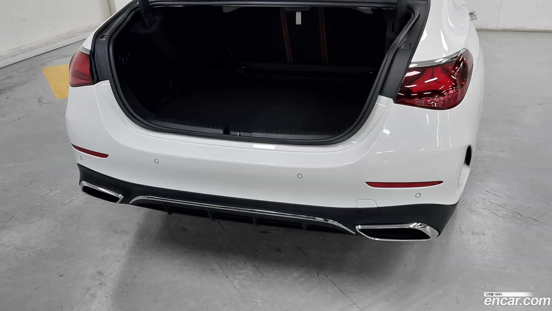 E-Class Mercedes-Benz 2025.8-OPTION-015