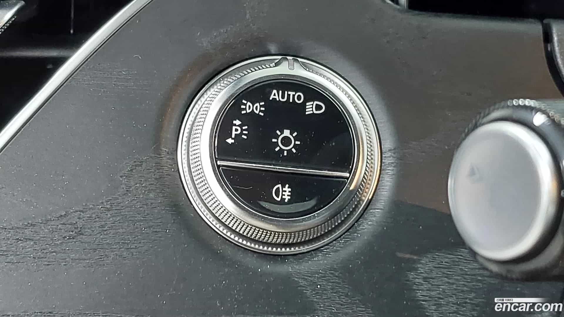 E-Class Mercedes-Benz 2025.8-OPTION-022