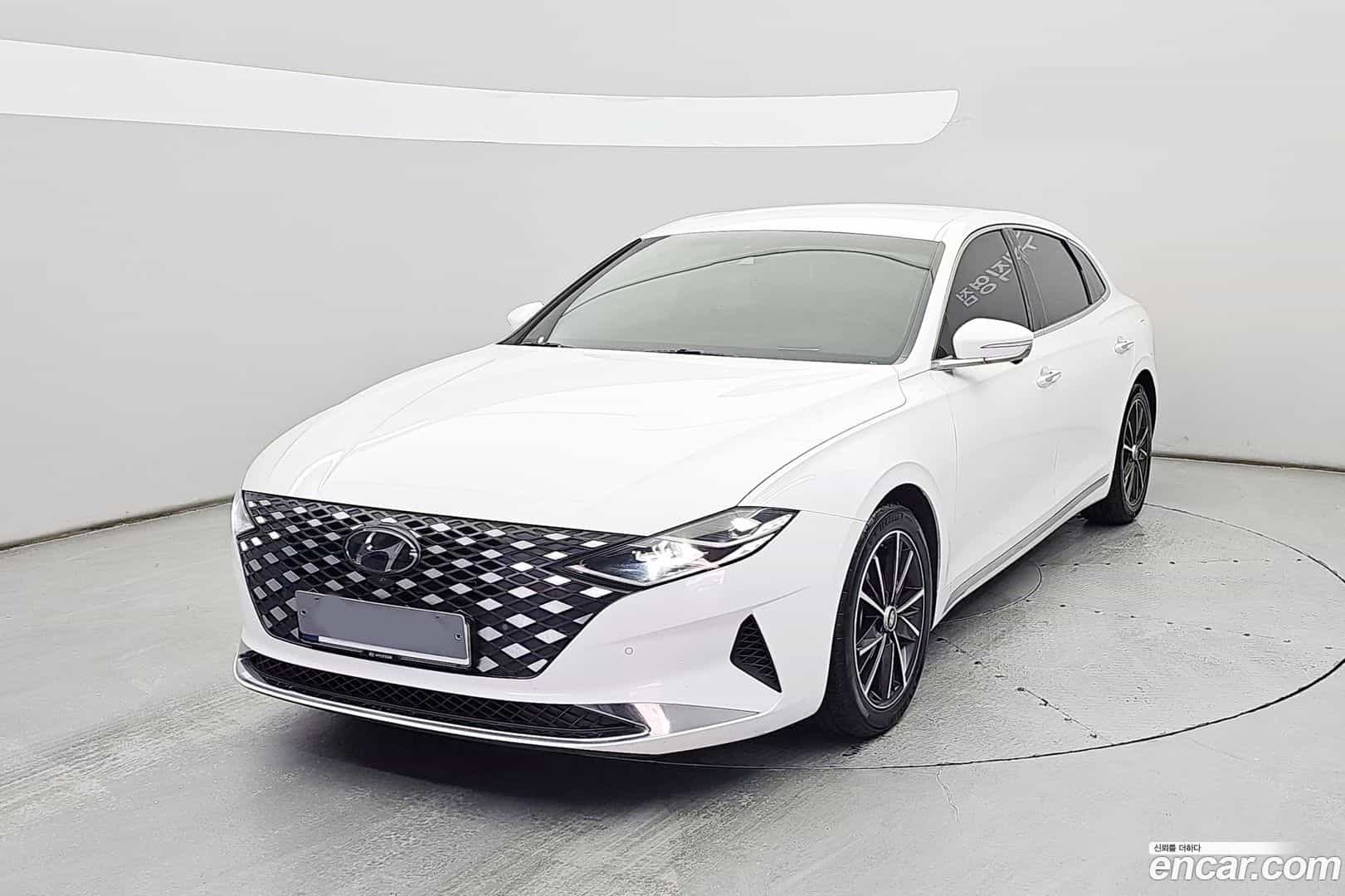 Grandeur Hyundai 2021.1-OUTER-001