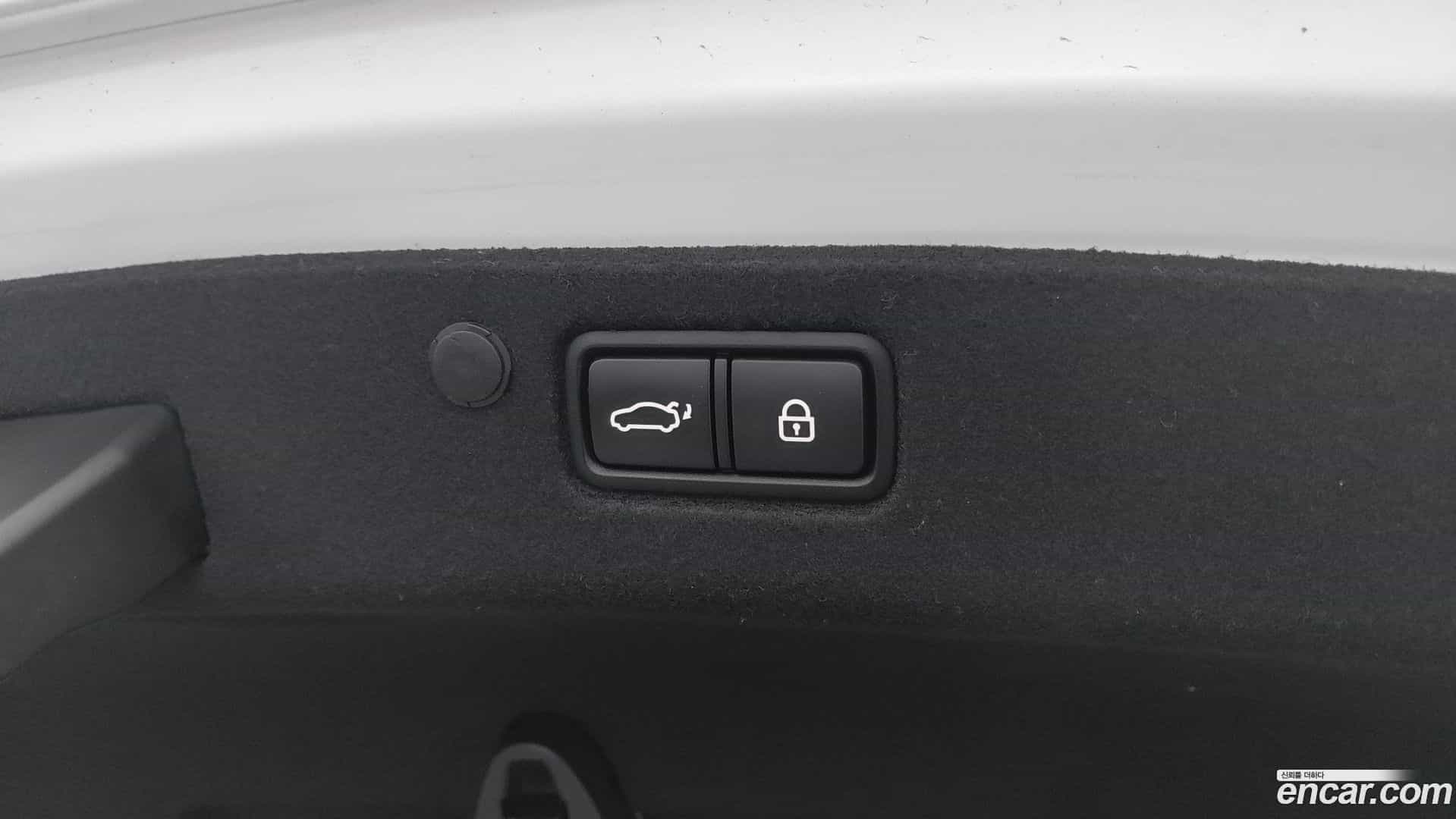 Grandeur Hyundai 2021.1-OPTION-024