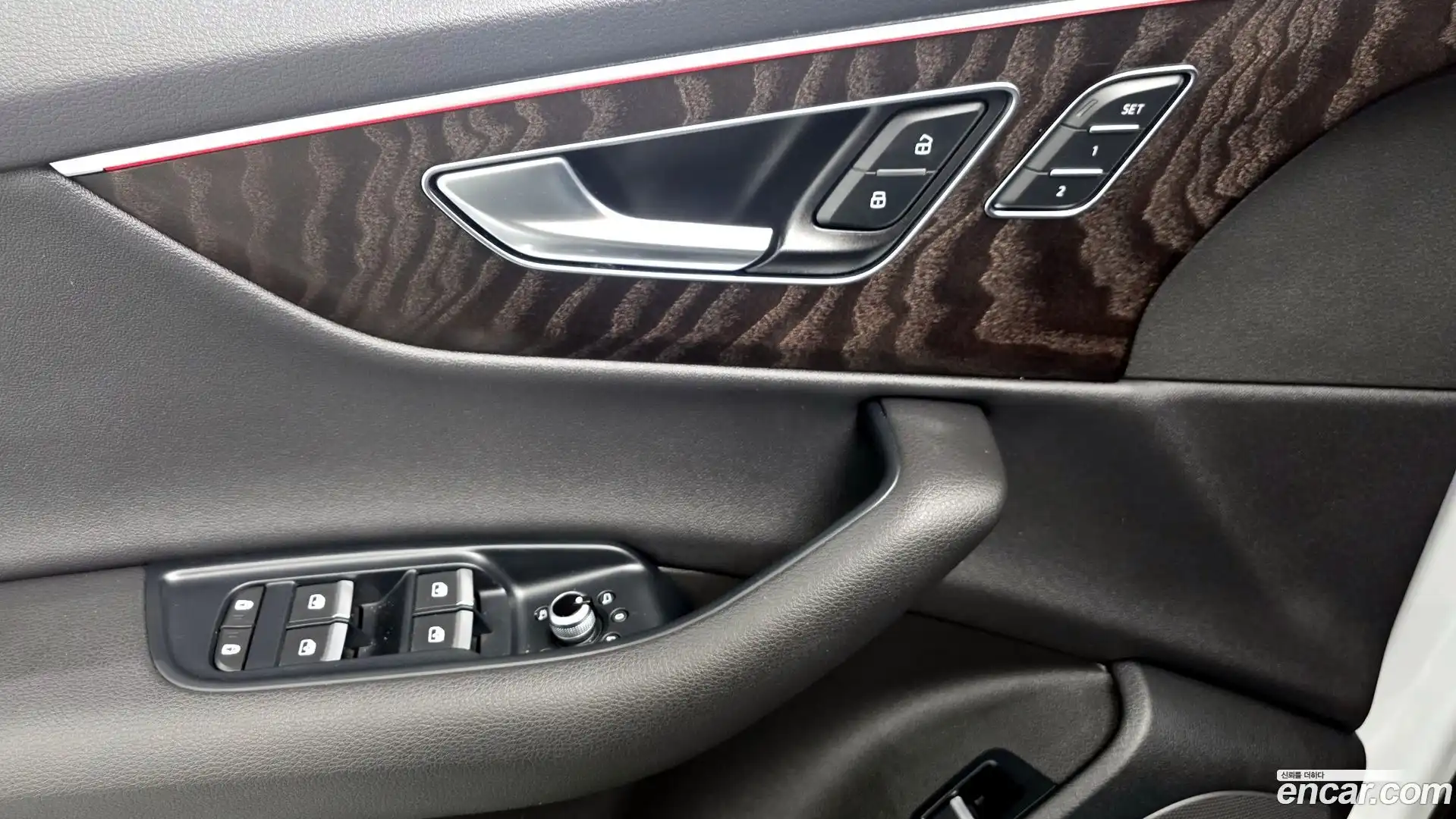Q7 Audi 2021.11-OPTION-040