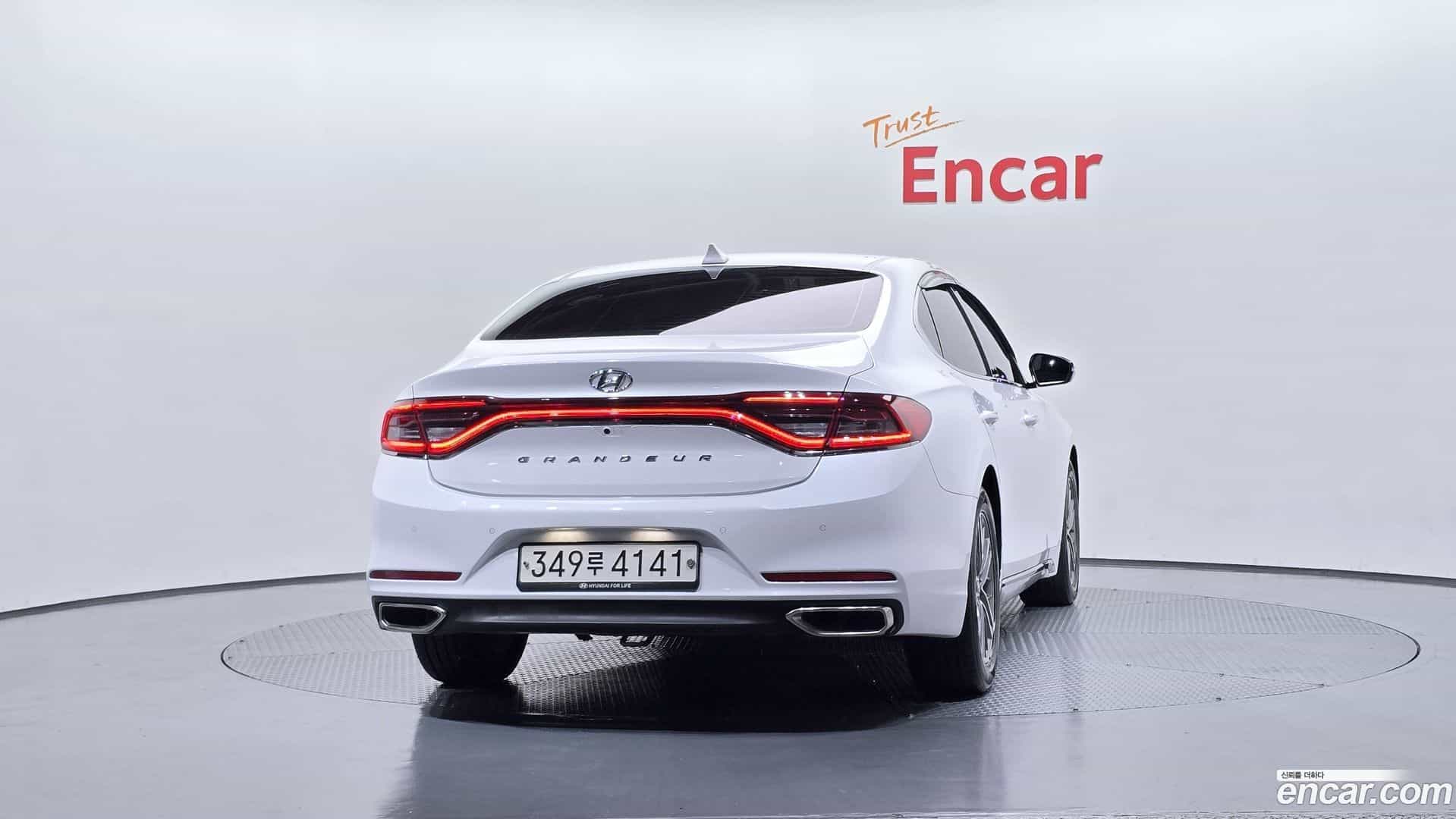 Grandeur Hyundai 2018.2-OUTER-004