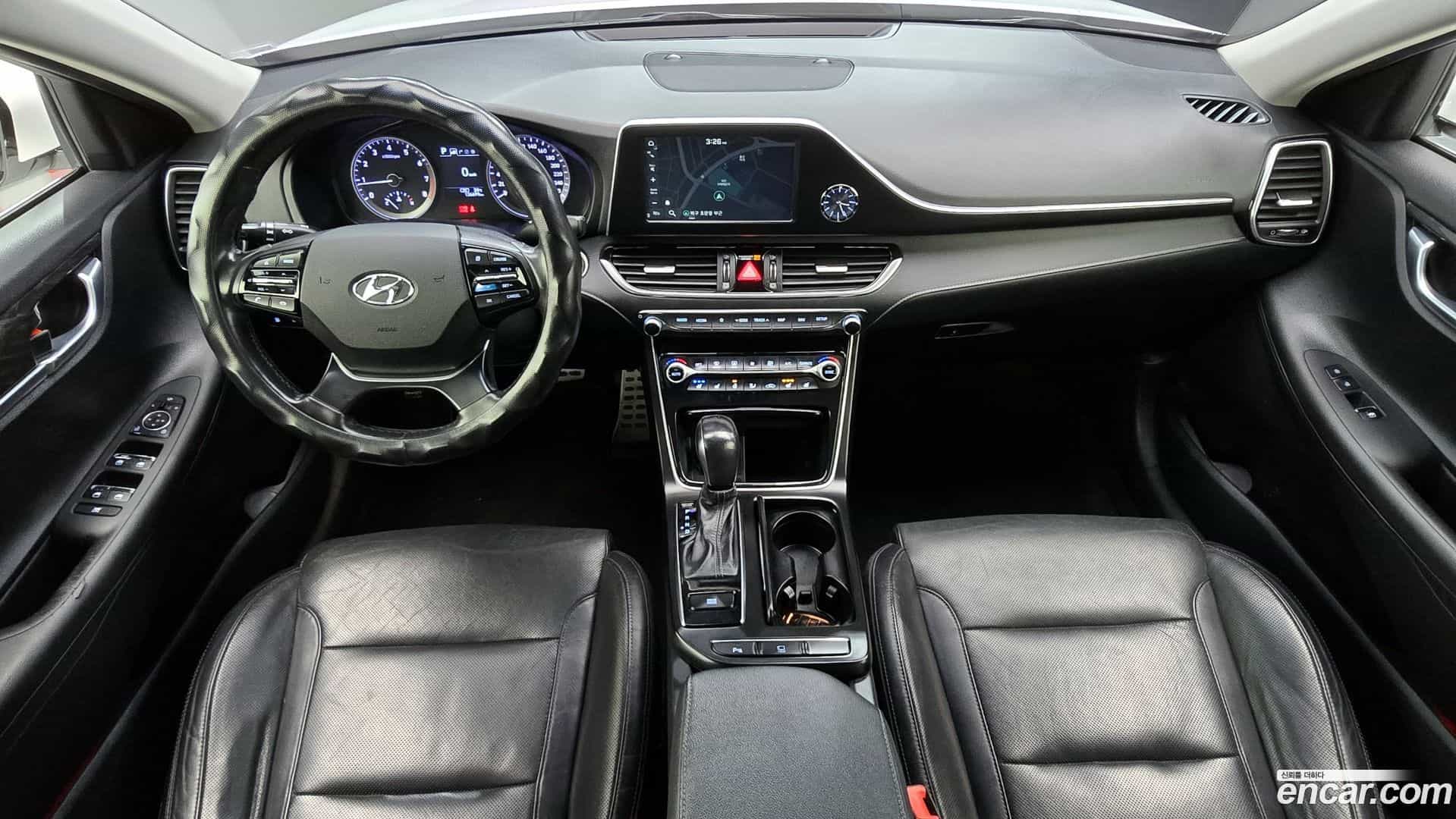 Grandeur Hyundai 2018.2-INNER-007