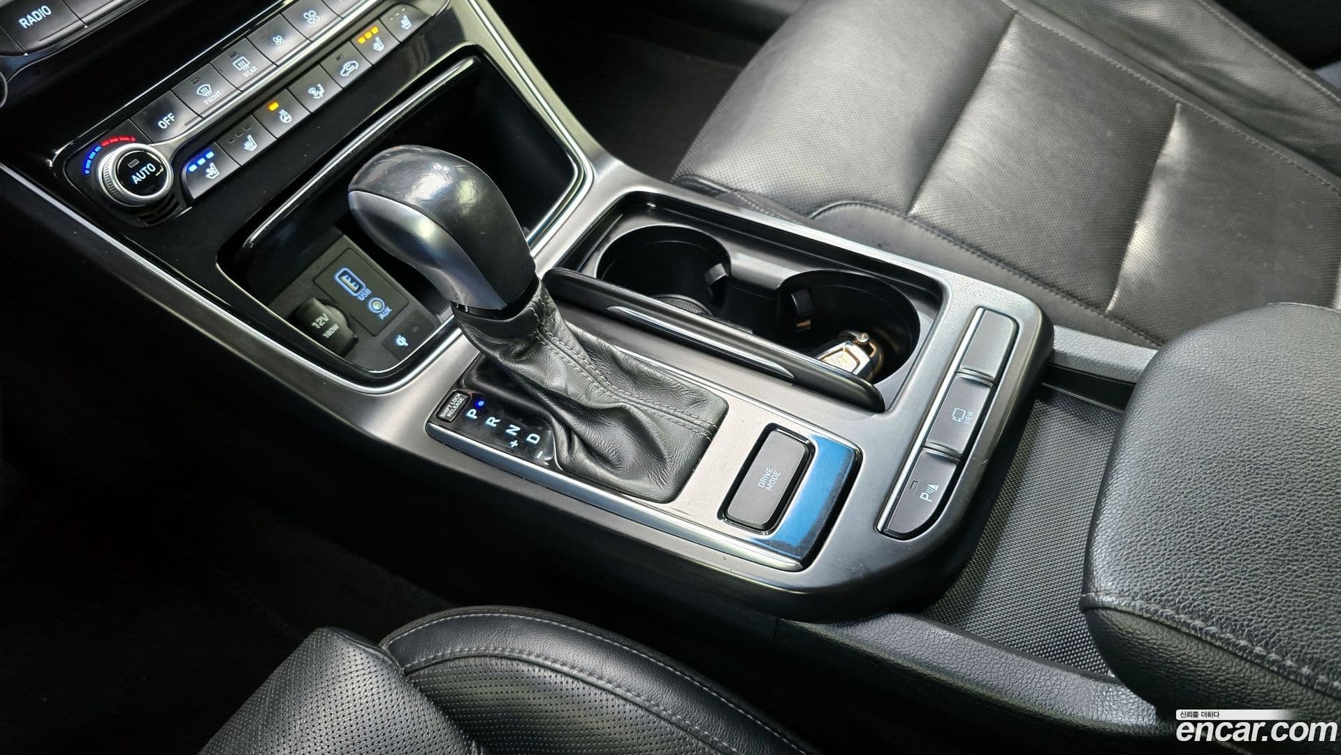 Main__Slider__Photo:Grandeur Hyundai 2018.2-8