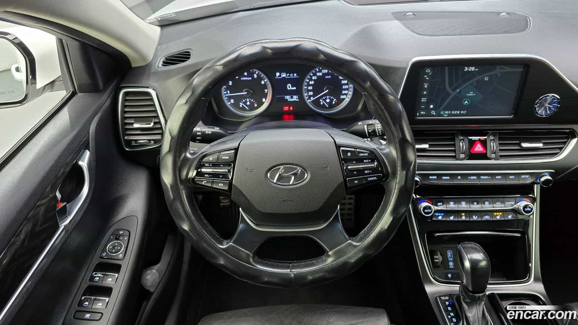 Grandeur Hyundai 2018.2-OPTION-017