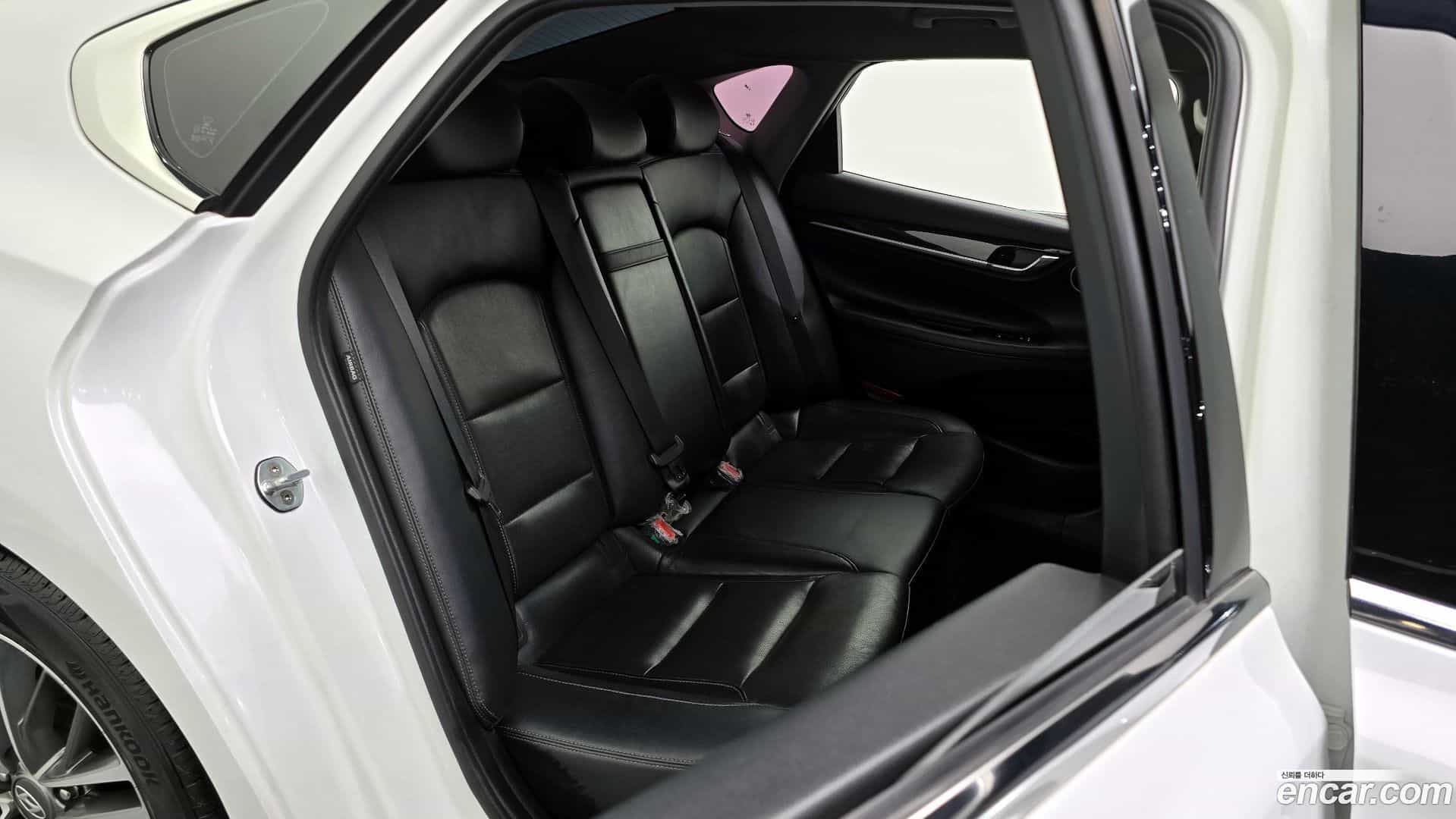 Grandeur Hyundai 2018.2-INNER-036