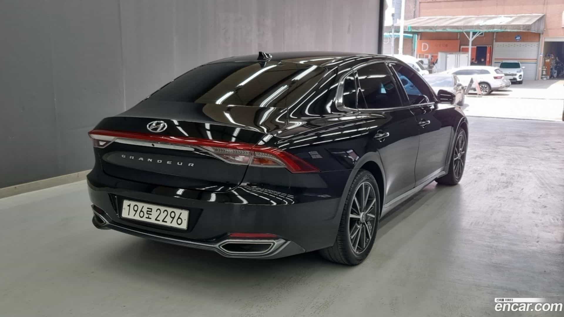 Grandeur Hyundai 2022.9-OUTER-002