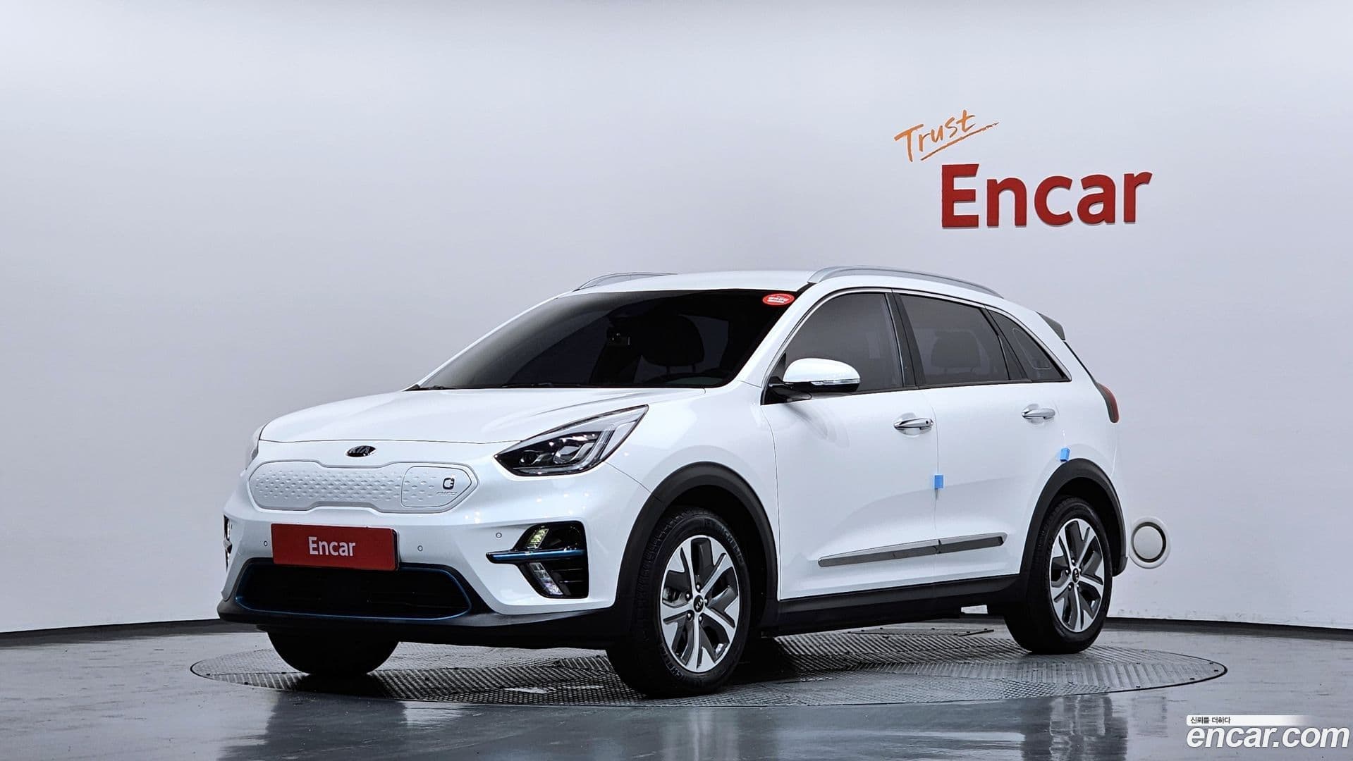 Main__Slider__Photo:Niro Kia 2018.7-0