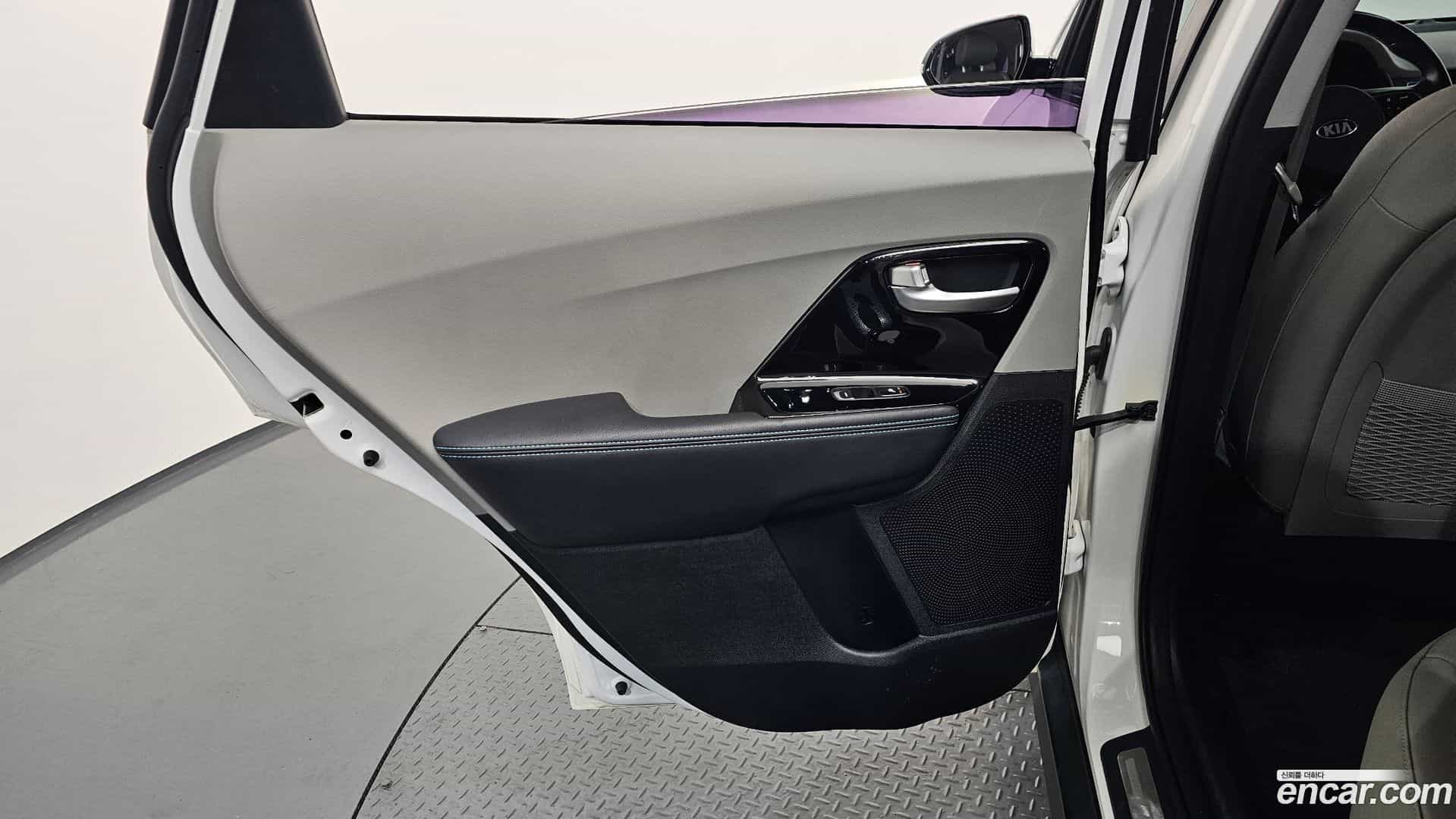 Niro Kia 2018.7-INNER-035