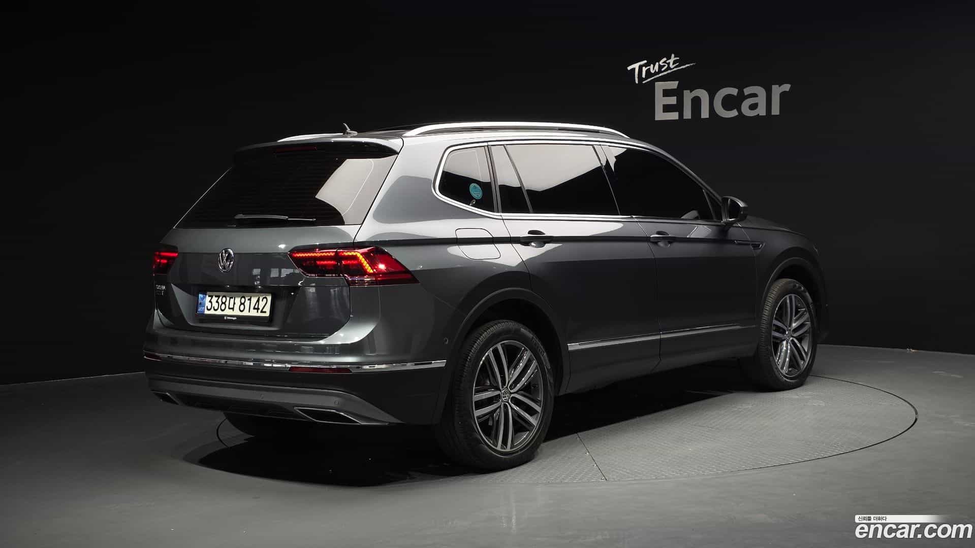 Tiguan Volkswagen 2020.11-OUTER-002