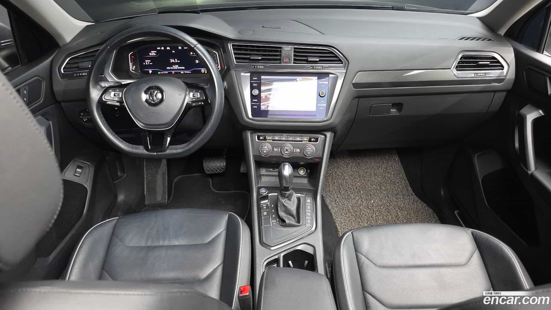 Tiguan Volkswagen 2020.11-INNER-007