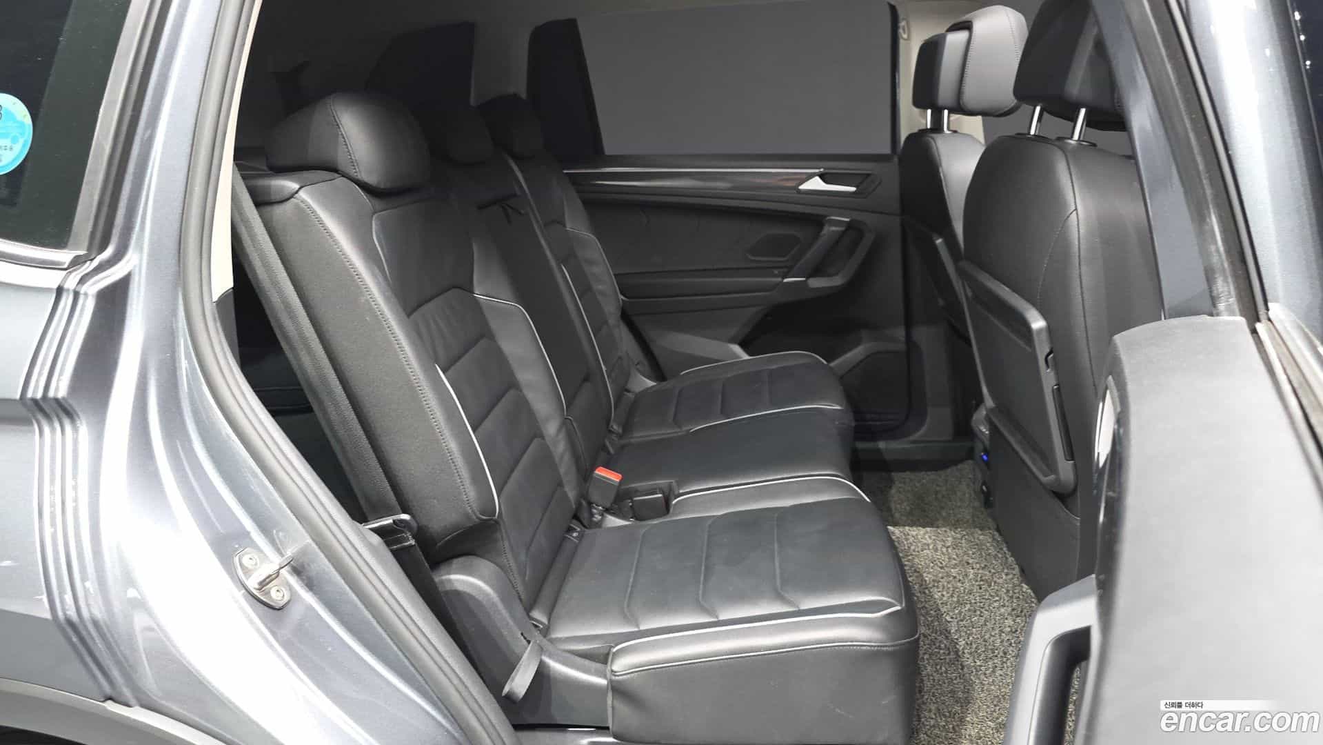 Tiguan Volkswagen 2020.11-OPTION-016