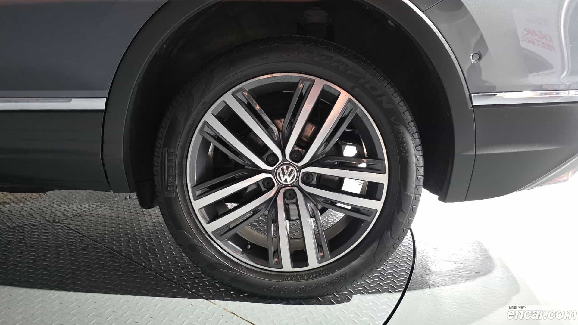Tiguan Volkswagen 2020.11-OUTER-031