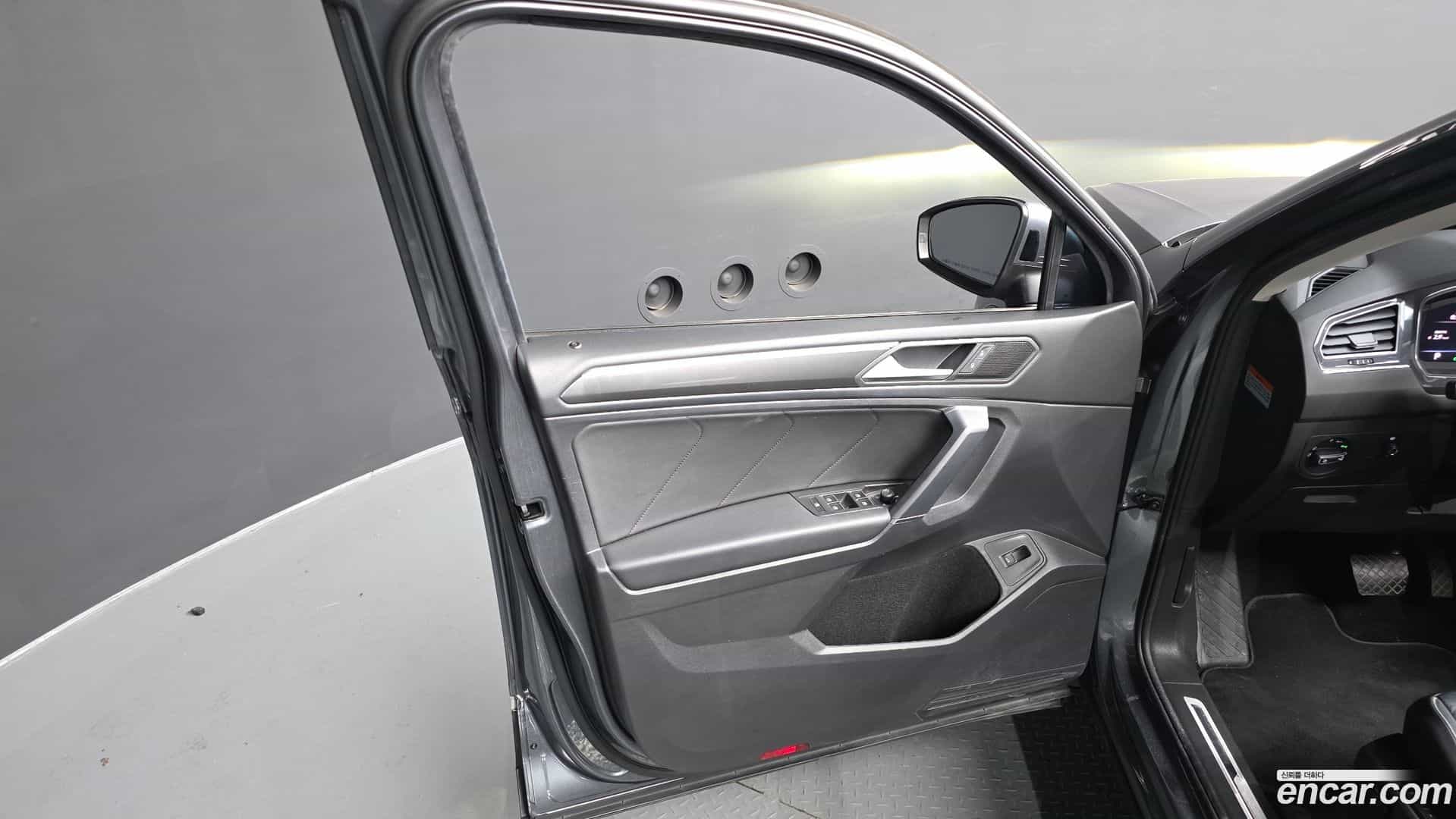 Tiguan Volkswagen 2020.11-INNER-034