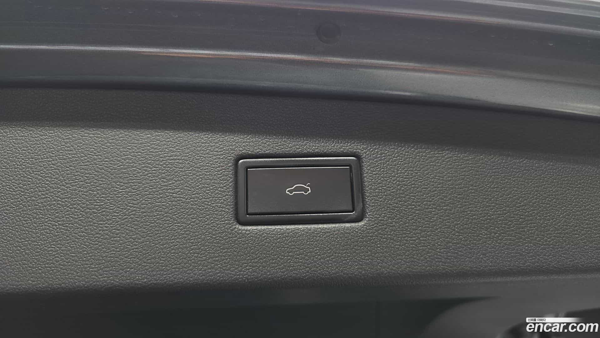 Tiguan Volkswagen 2020.11-OPTION-040