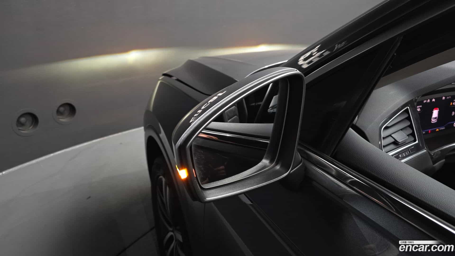 Tiguan Volkswagen 2020.11-OPTION-051
