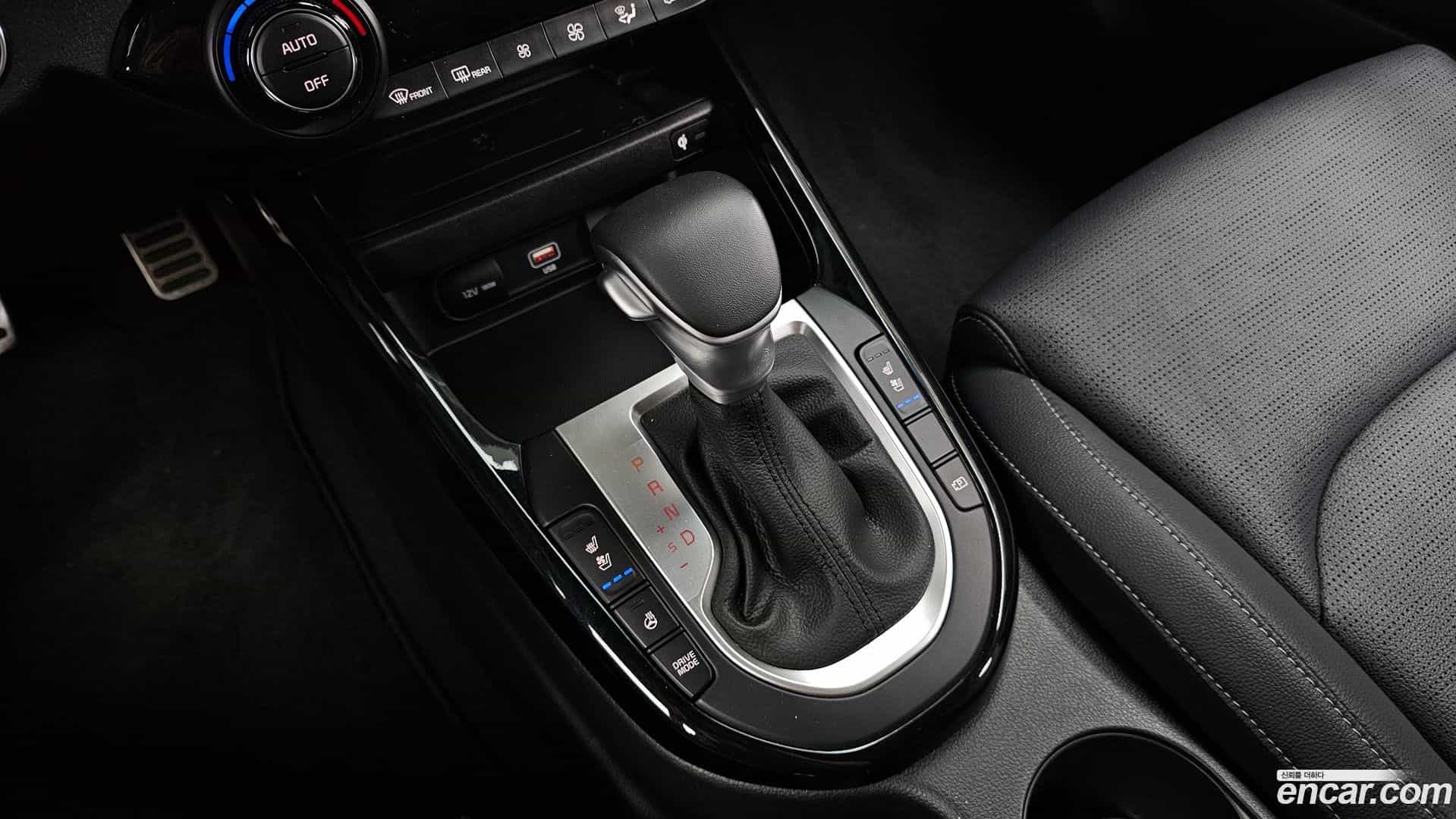K3 Kia 2024.0-INNER-009