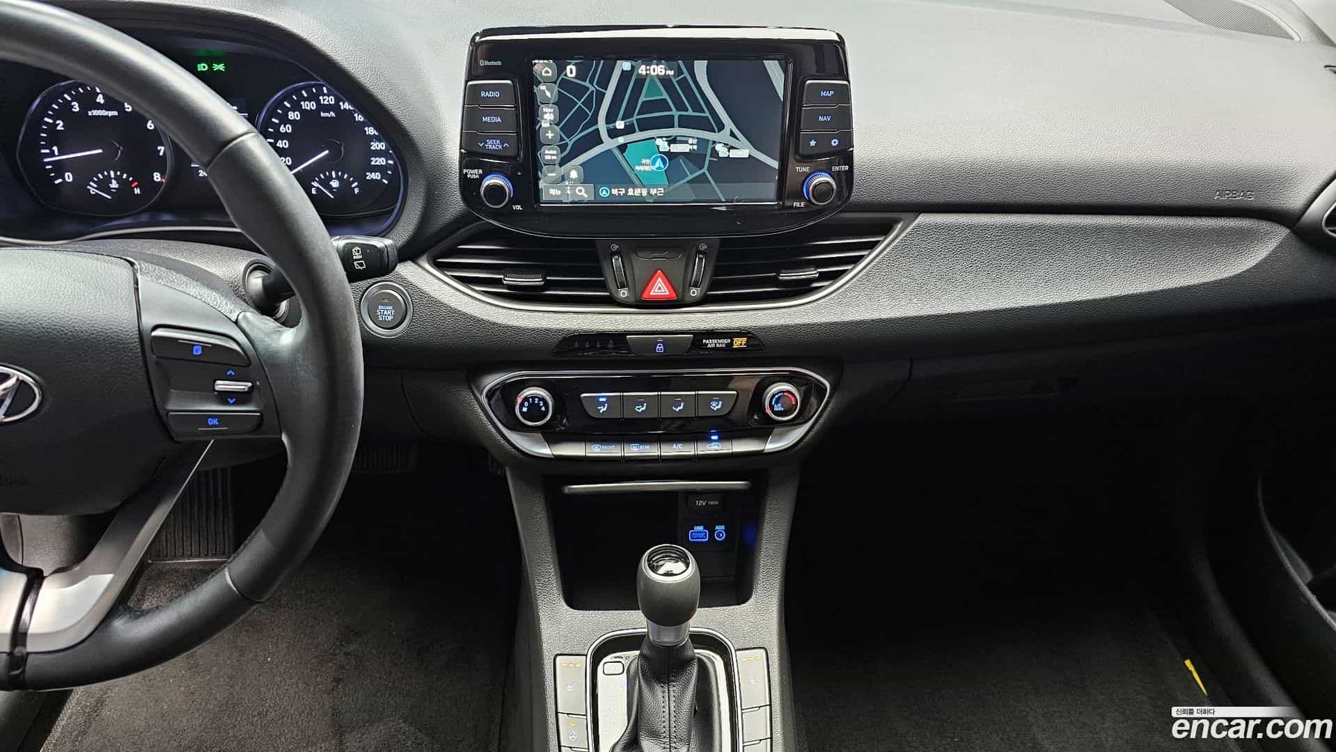 i30 Hyundai 2017.8-OPTION-018