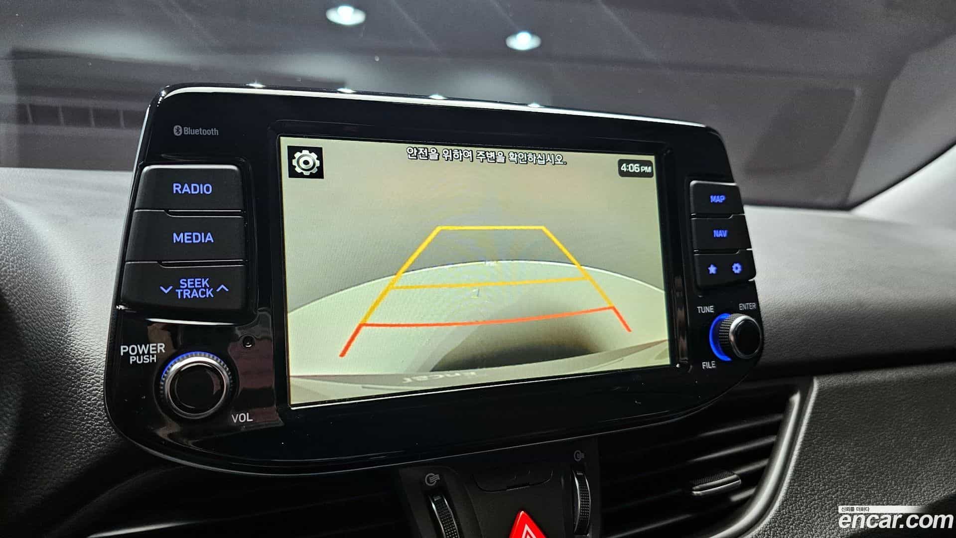 i30 Hyundai 2017.8-OPTION-019