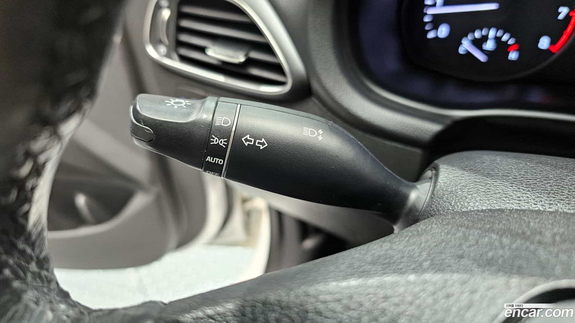 i30 Hyundai 2017.8-OPTION-022