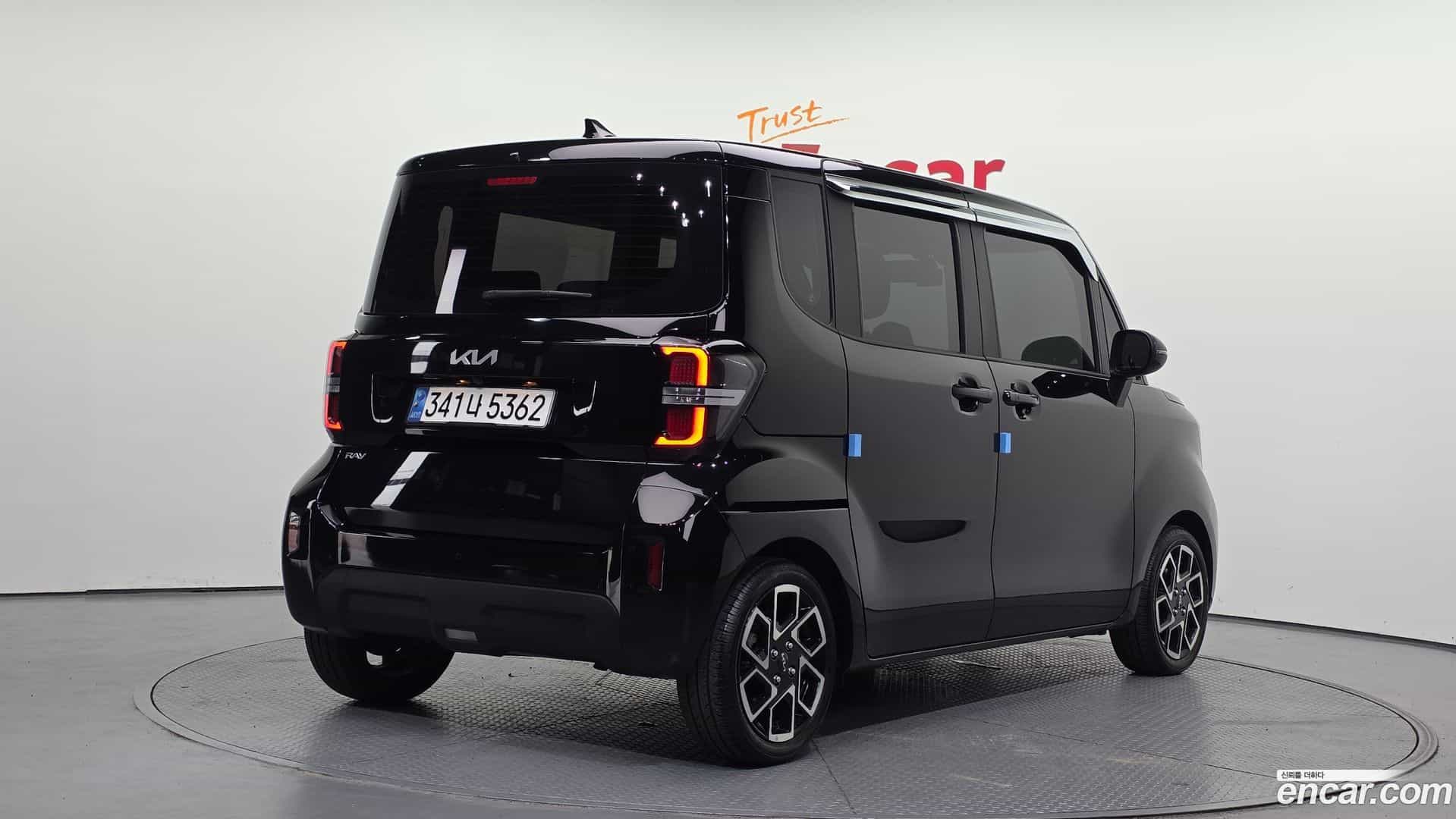RAY Kia 2022.8-OUTER-002