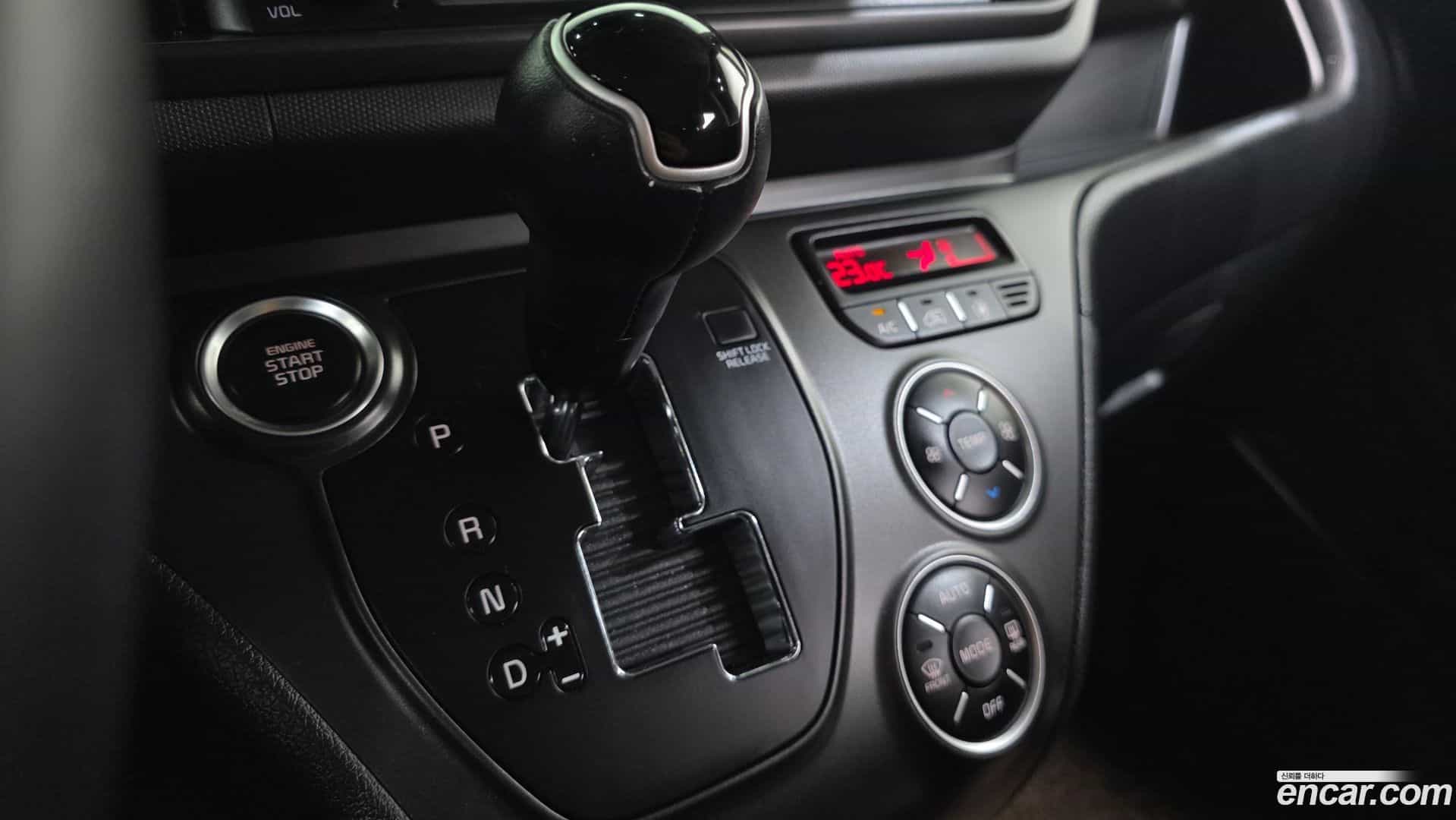 RAY Kia 2022.8-INNER-009