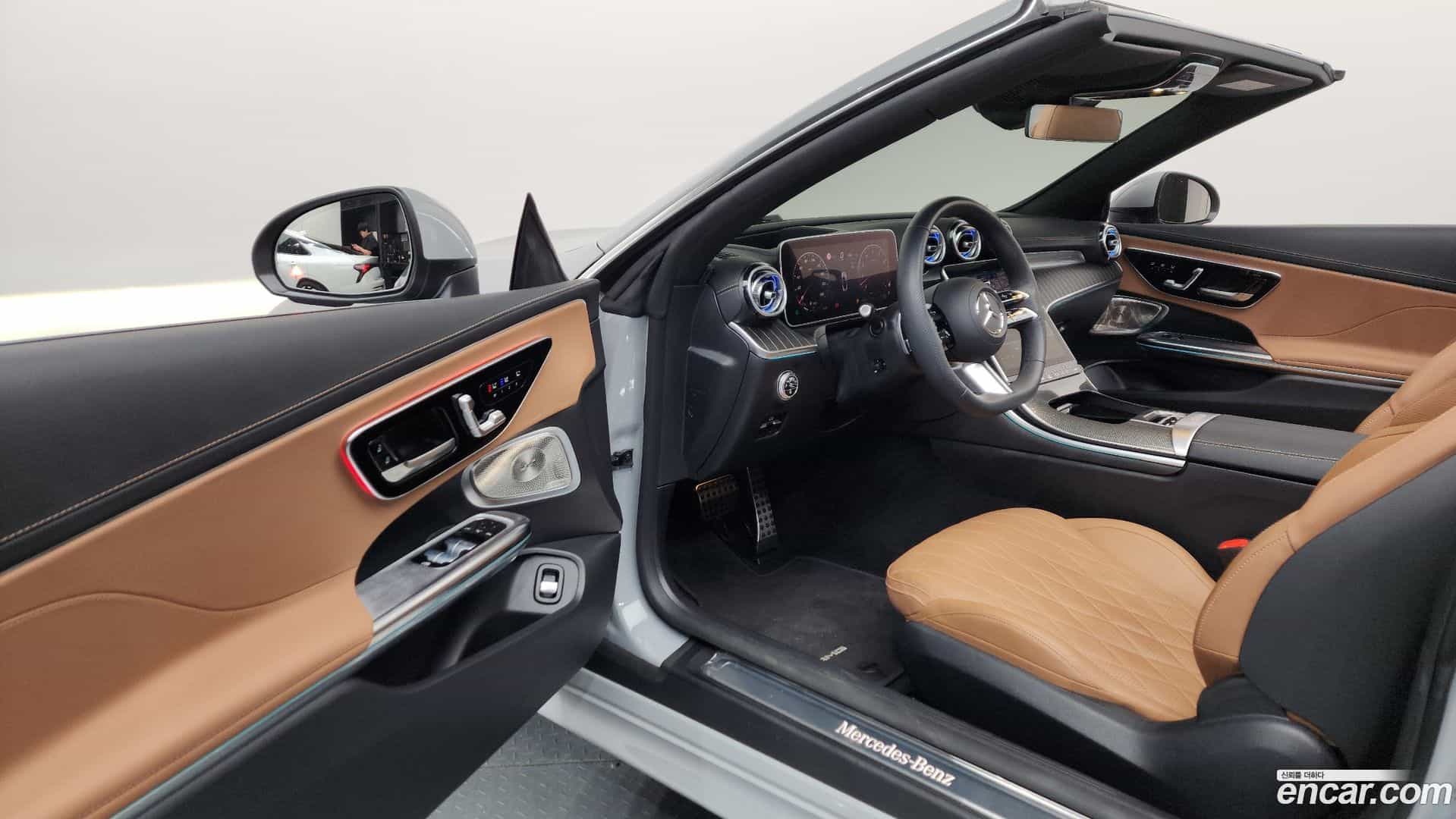CLE-Class Mercedes-Benz 2024.6-INNER-010
