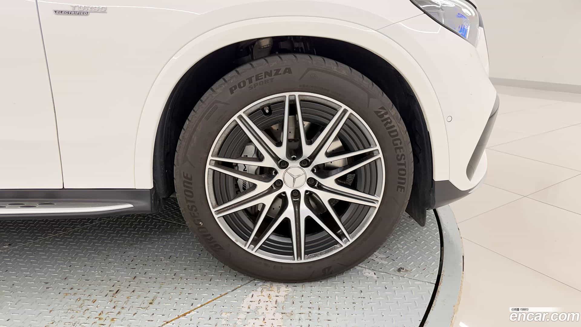 GLC-Class Mercedes-Benz 2025.4-INNER-009