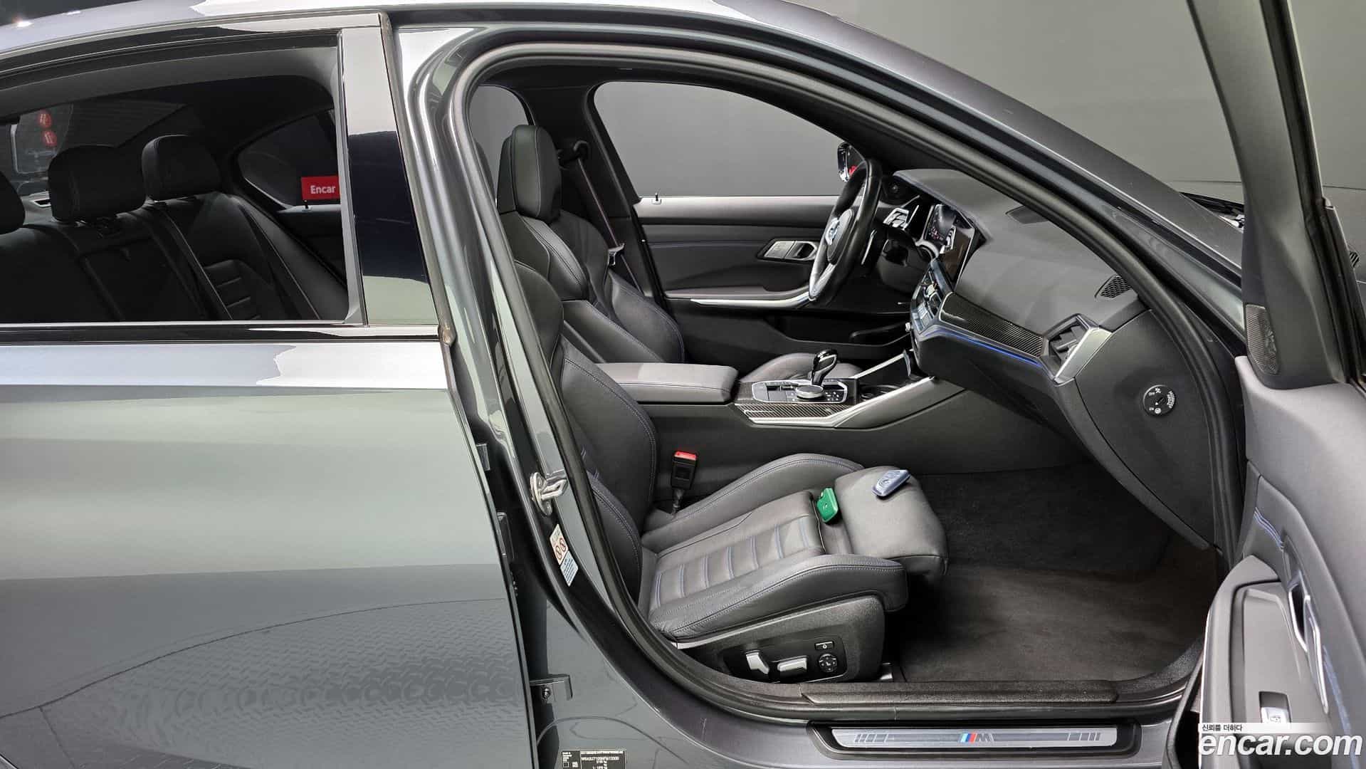 3-Series BMW 2022.2-INNER-036