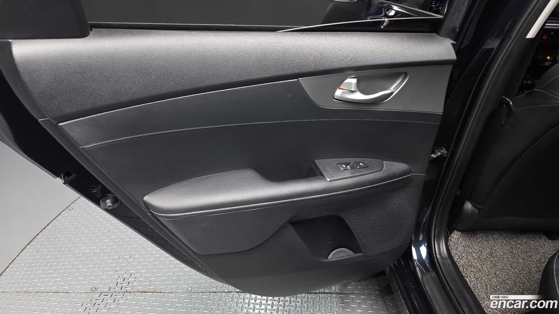 K3 Kia 2018.4-INNER-035