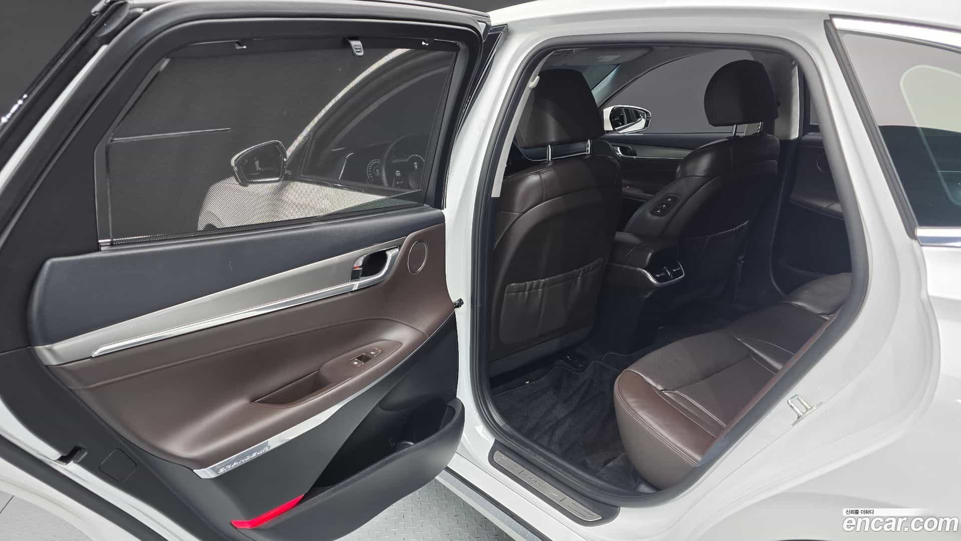Grandeur Hyundai 2020.9-OPTION-023