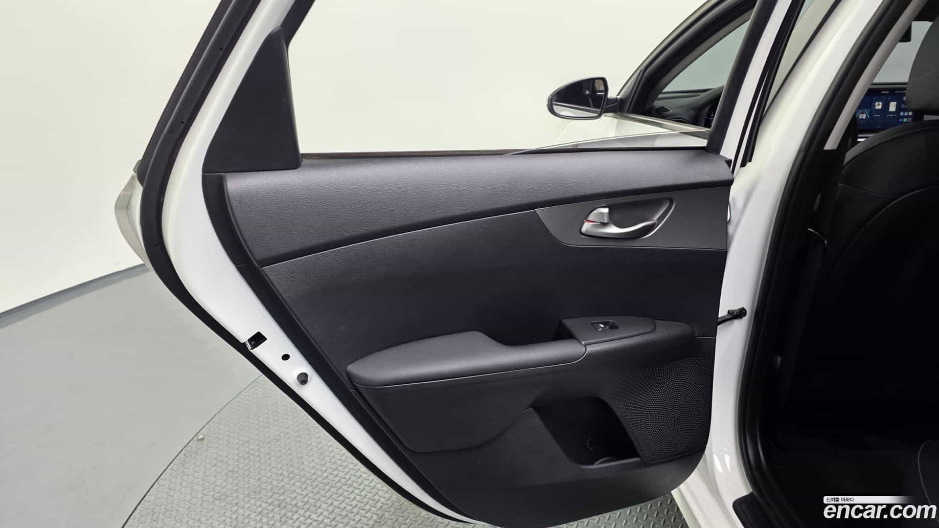 K3 Kia 2021.2-INNER-035