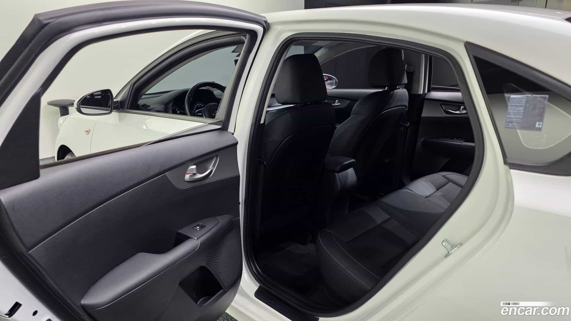 K3 Kia 2021.2-INNER-036