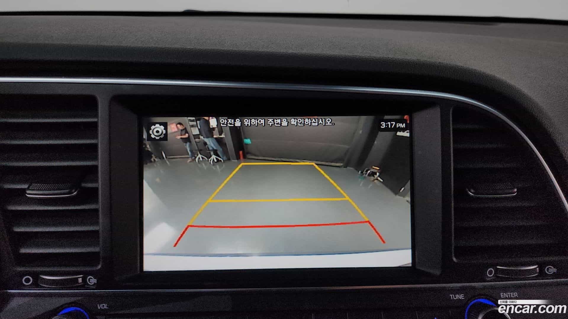 AVANTE Hyundai 2017.5-OPTION-018