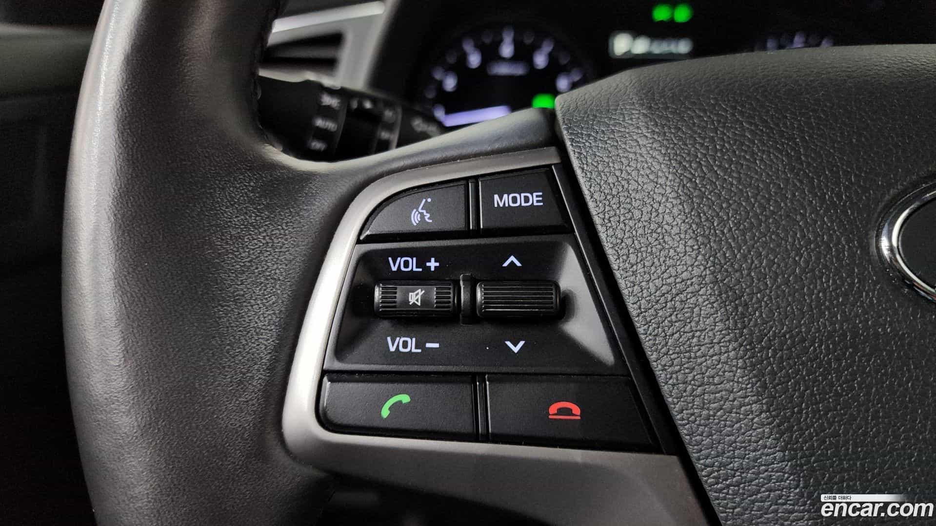 AVANTE Hyundai 2017.5-OPTION-022