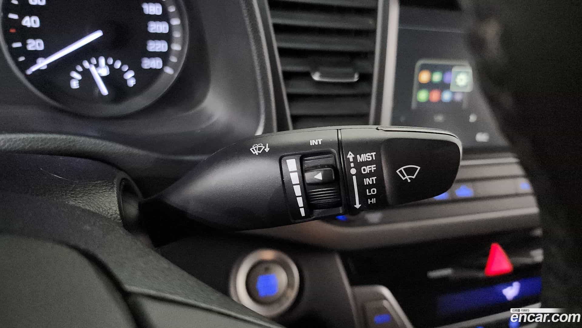 AVANTE Hyundai 2017.5-OPTION-041