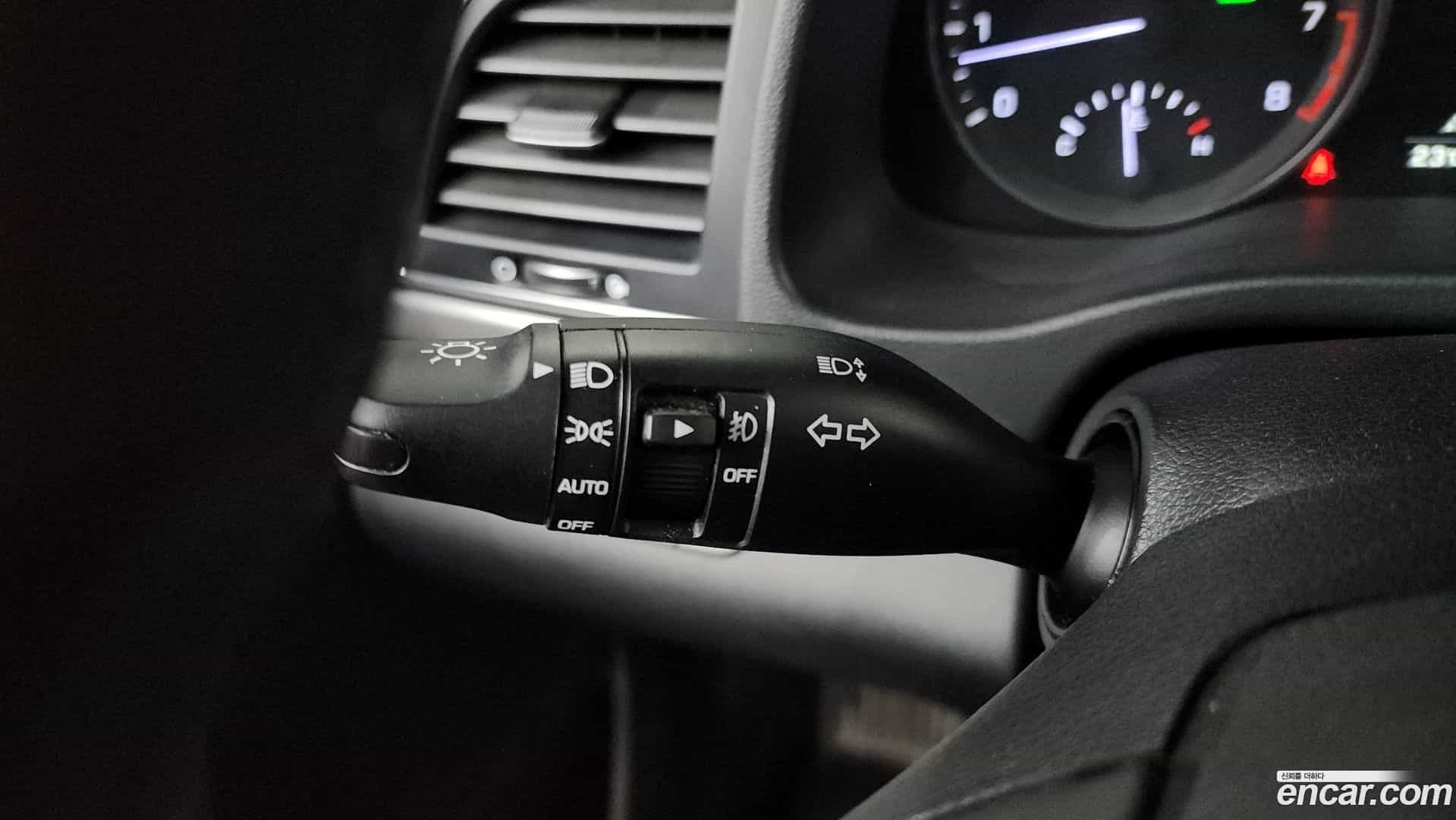 AVANTE Hyundai 2017.5-OPTION-043