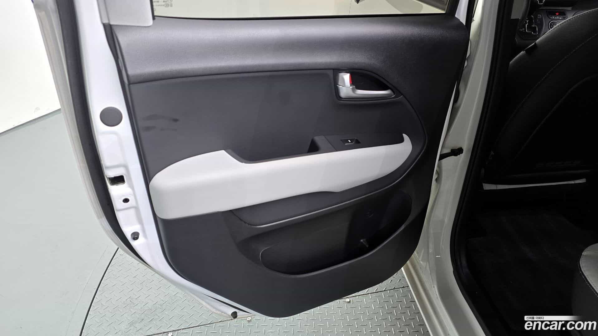 RAY Kia 2024.2-INNER-035